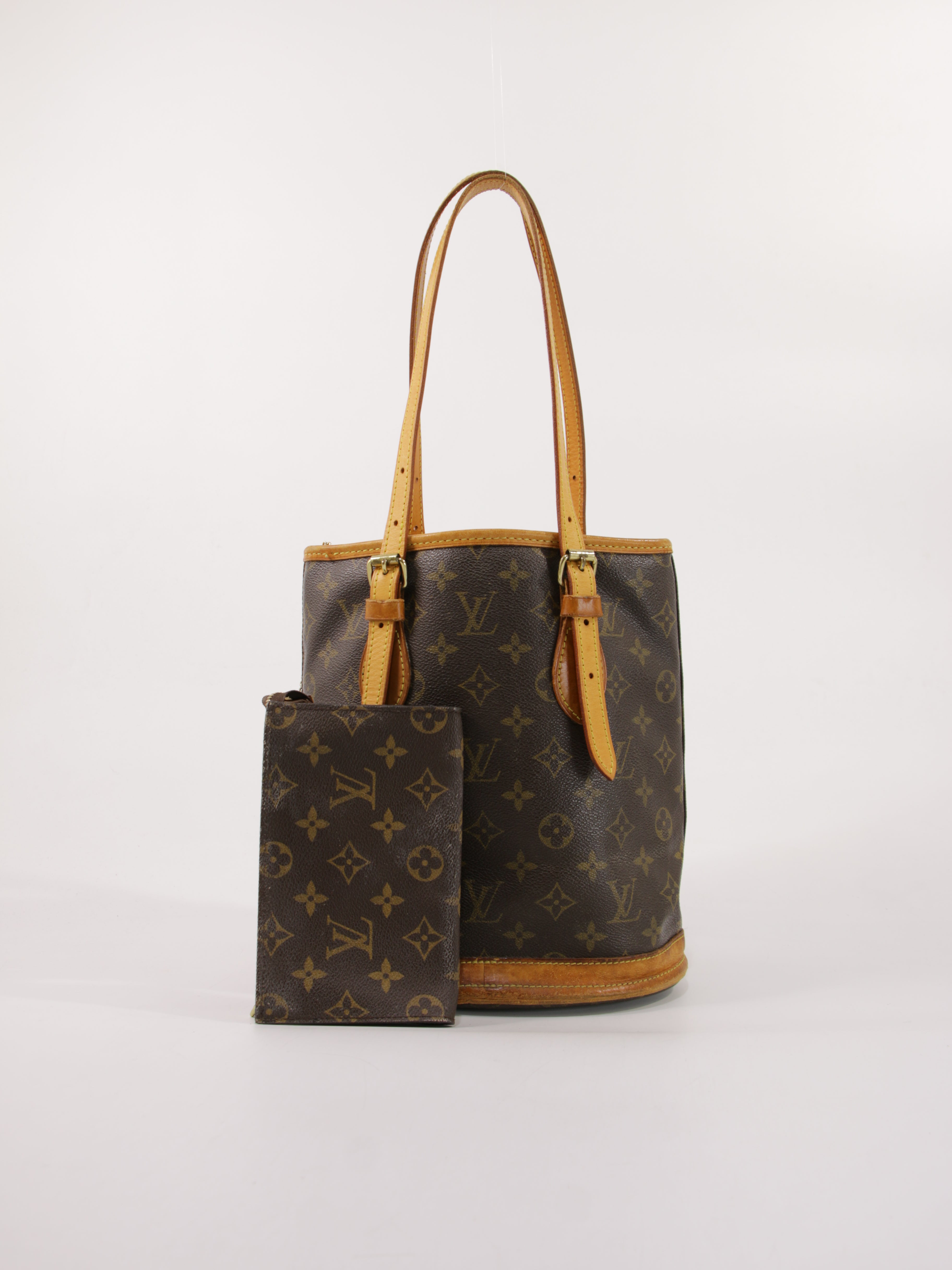 LOUIS VUITTON - BUCKET