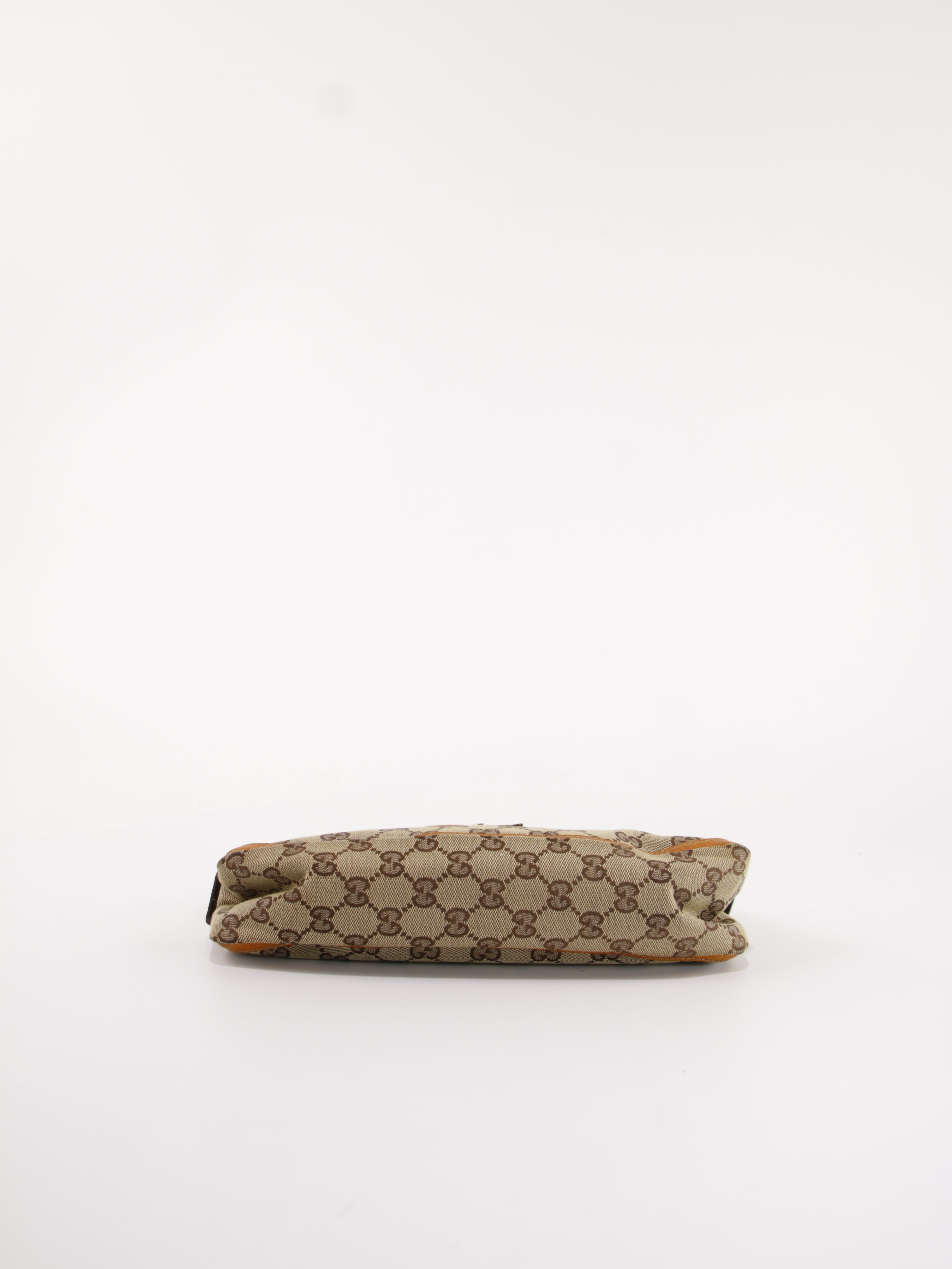 Abbey D-Ring Pochette