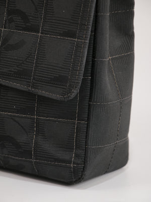 Medium Classic Flap