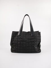 Medium New Travel Line Tote