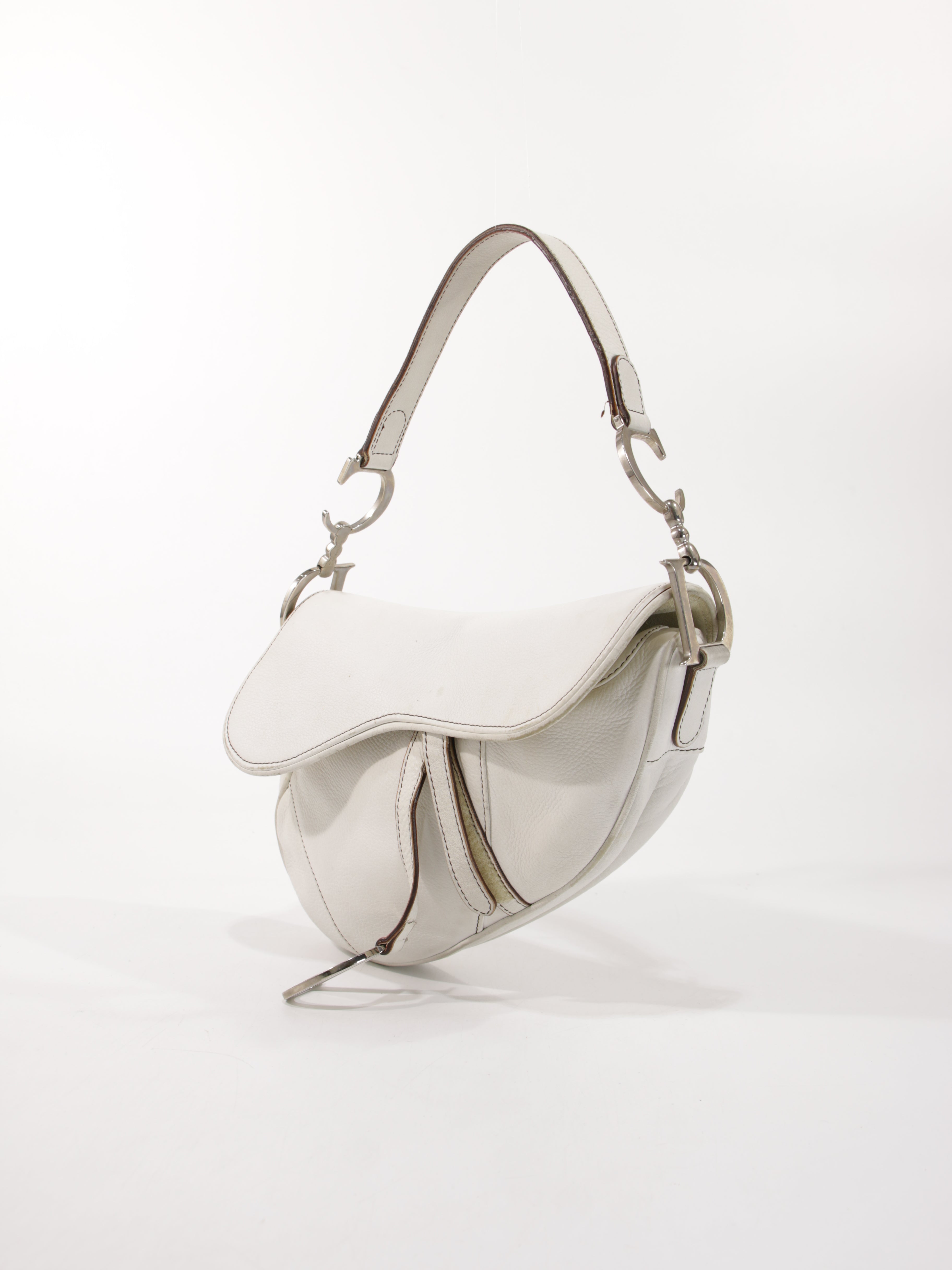 Saddle