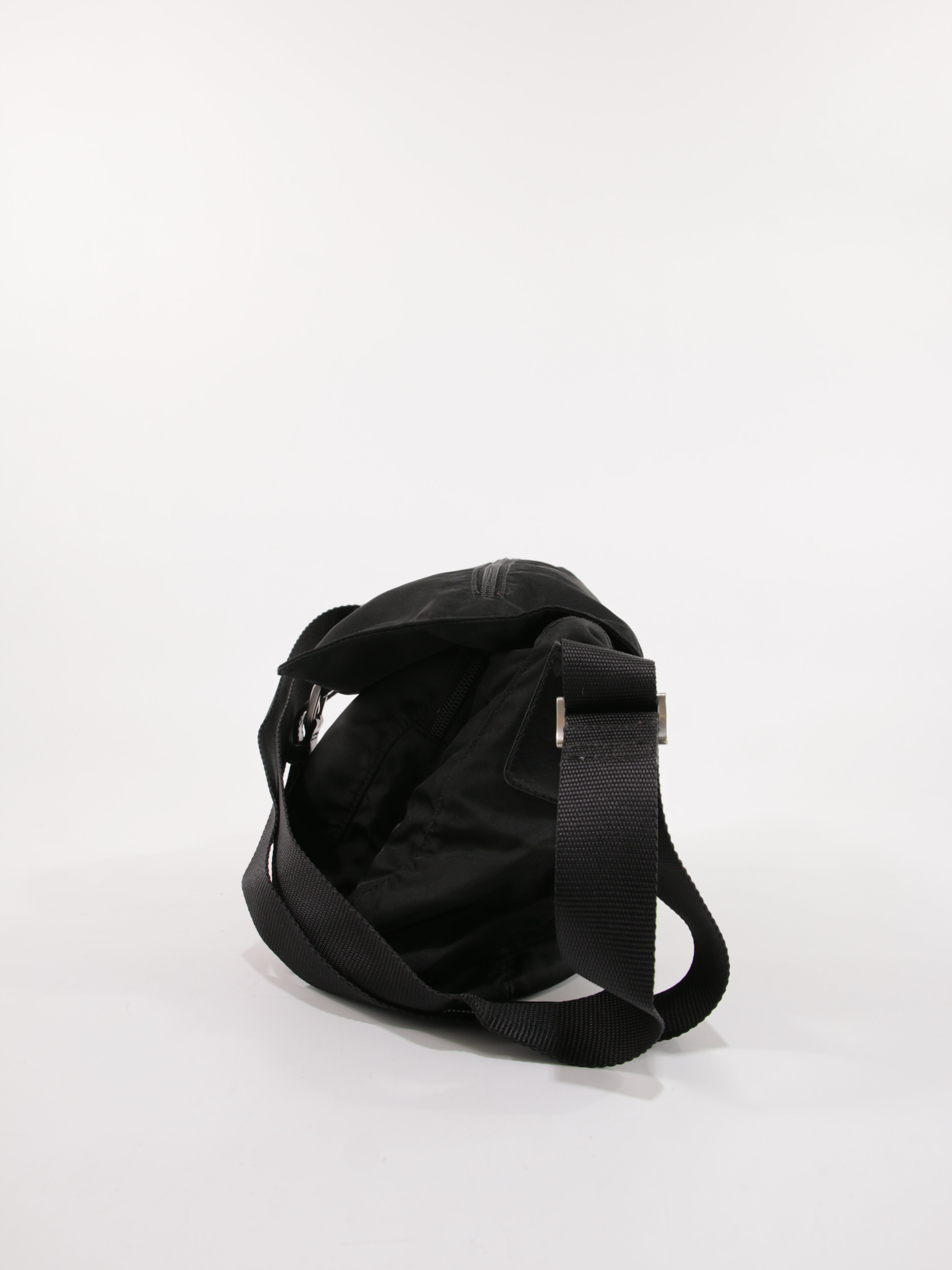 Single Buckle Messenger