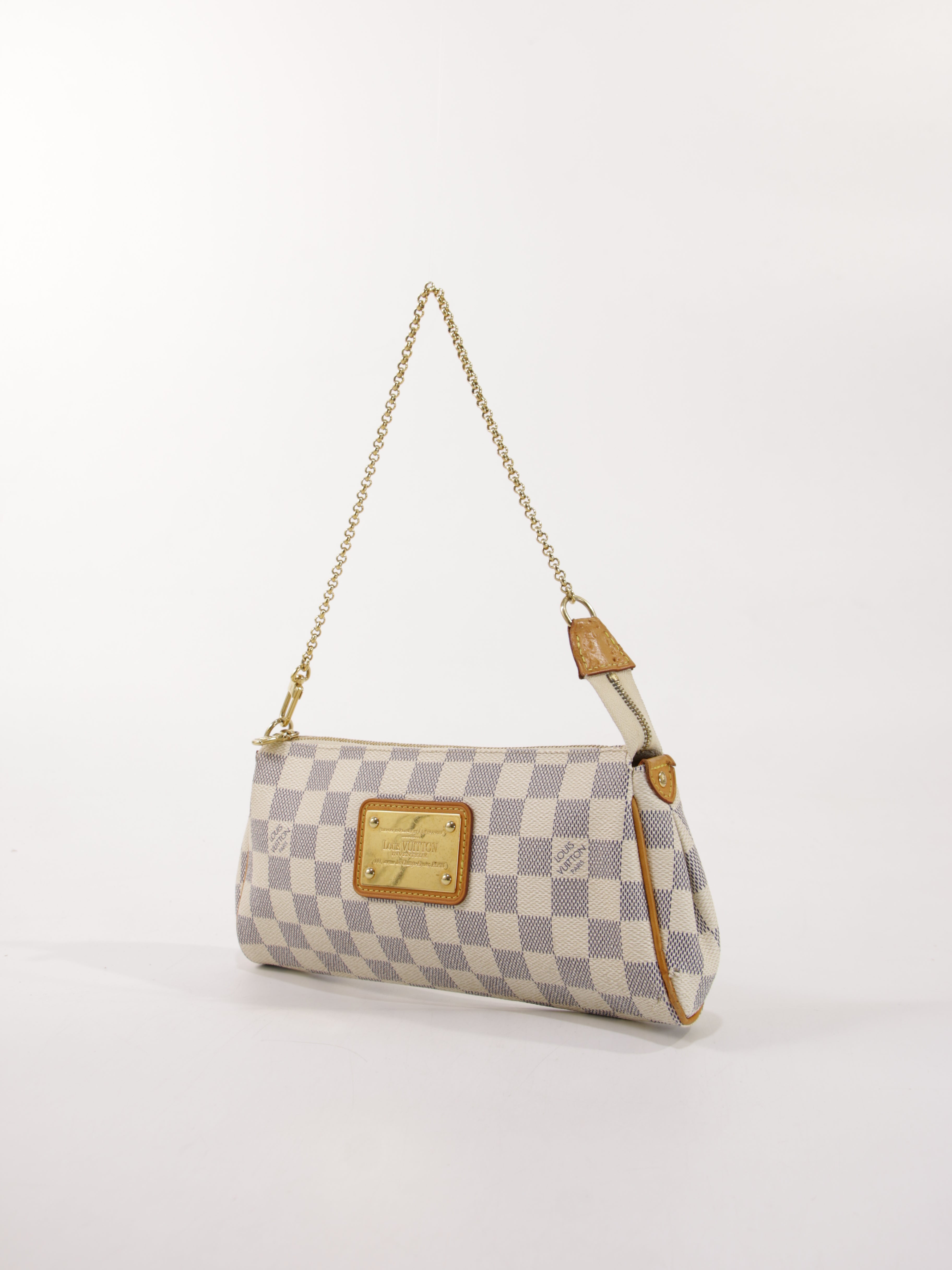 Eva Pochette