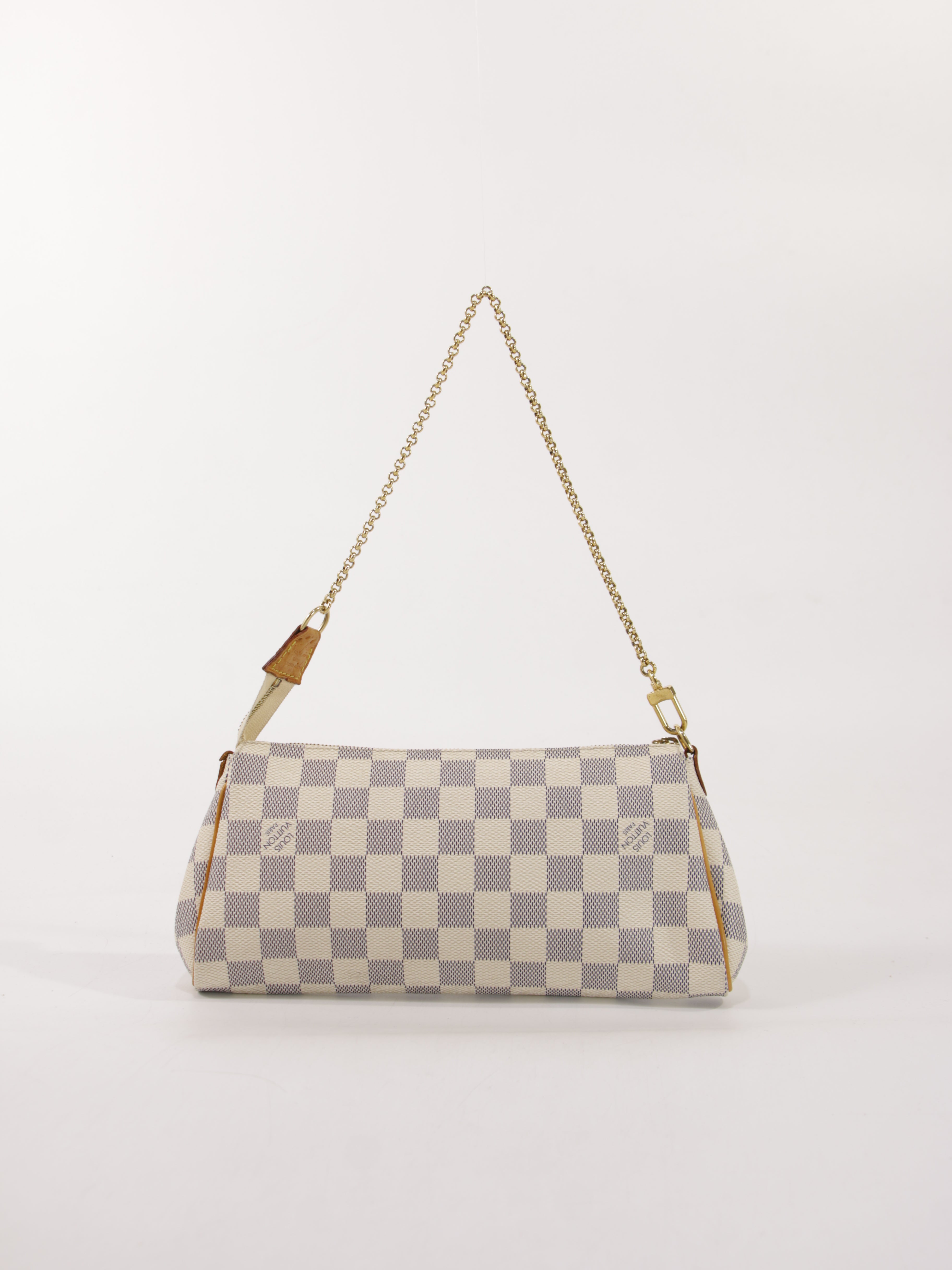 Eva Pochette