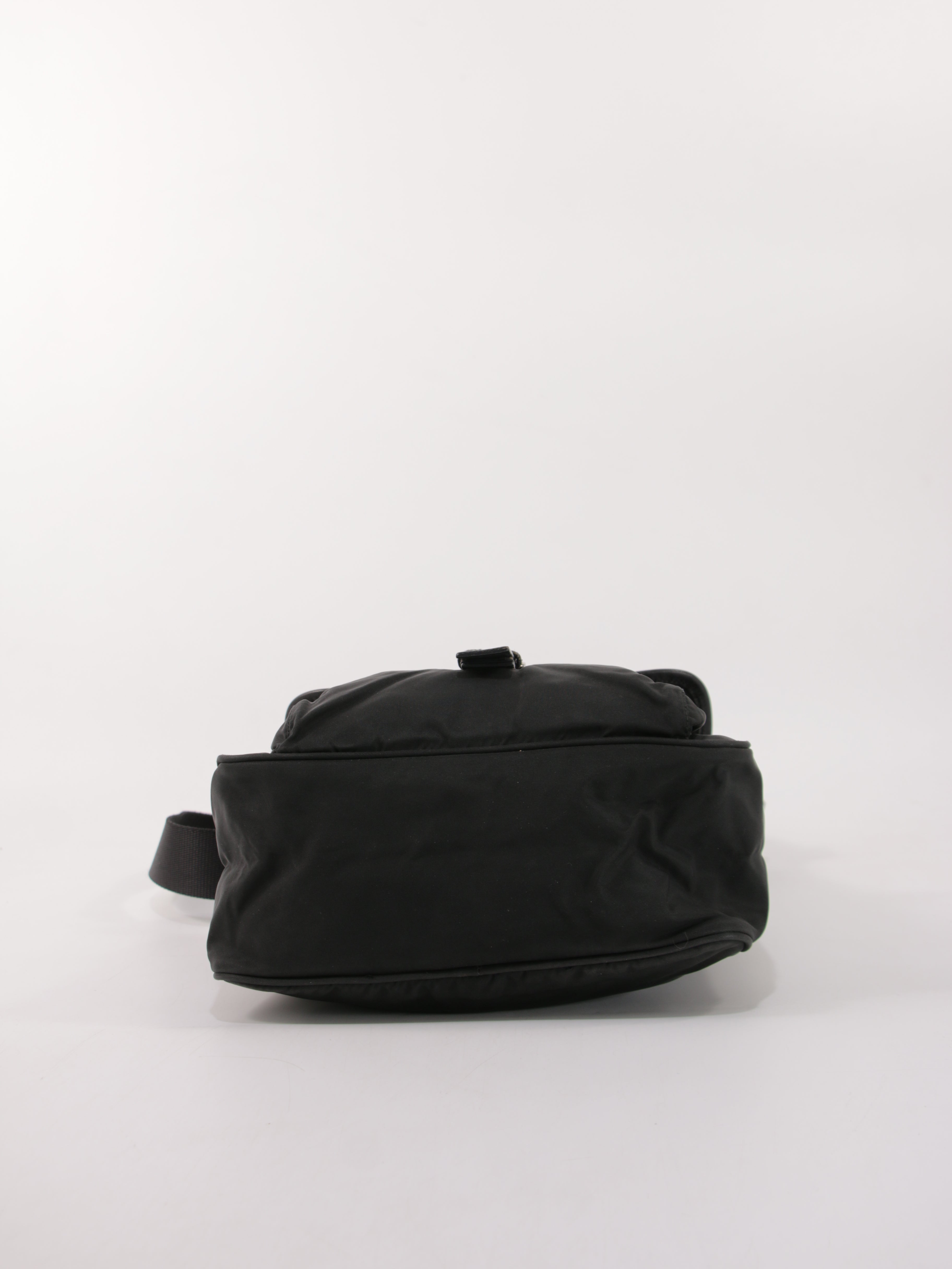 Single Buckle Messenger
