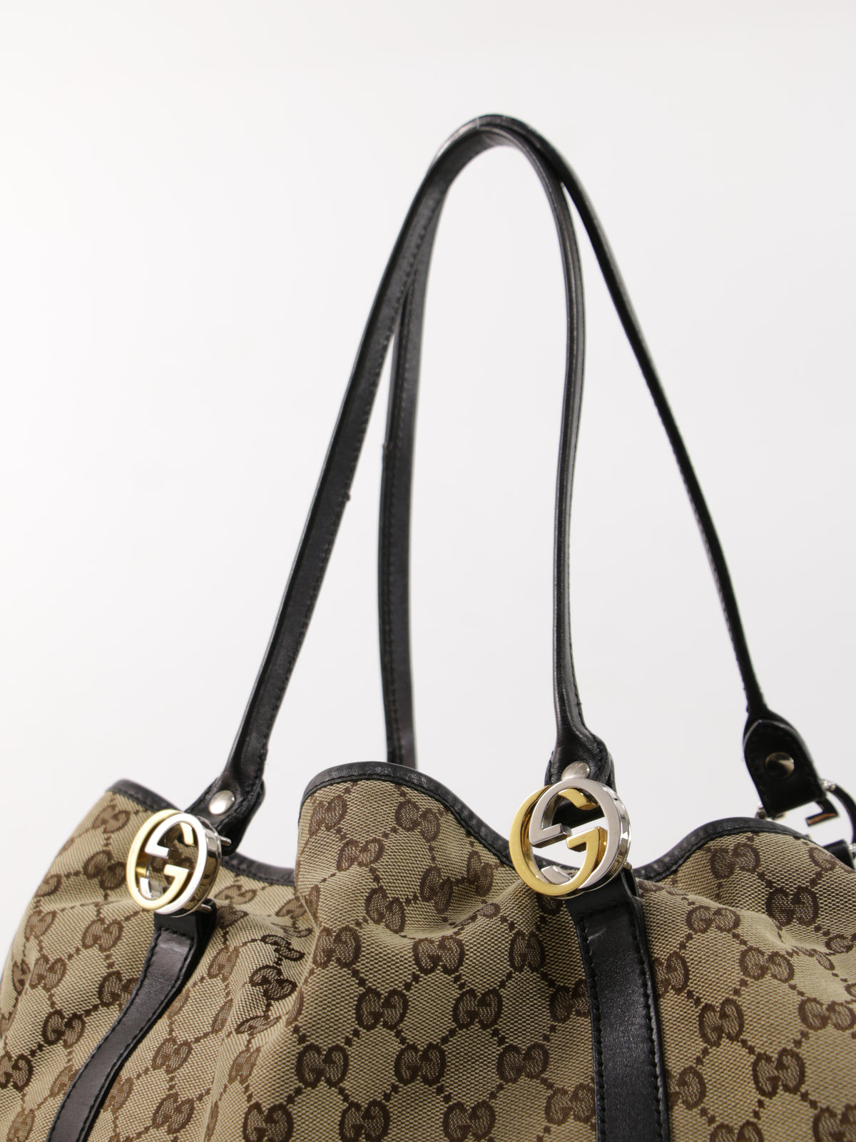 Gucci Shoulder Bag