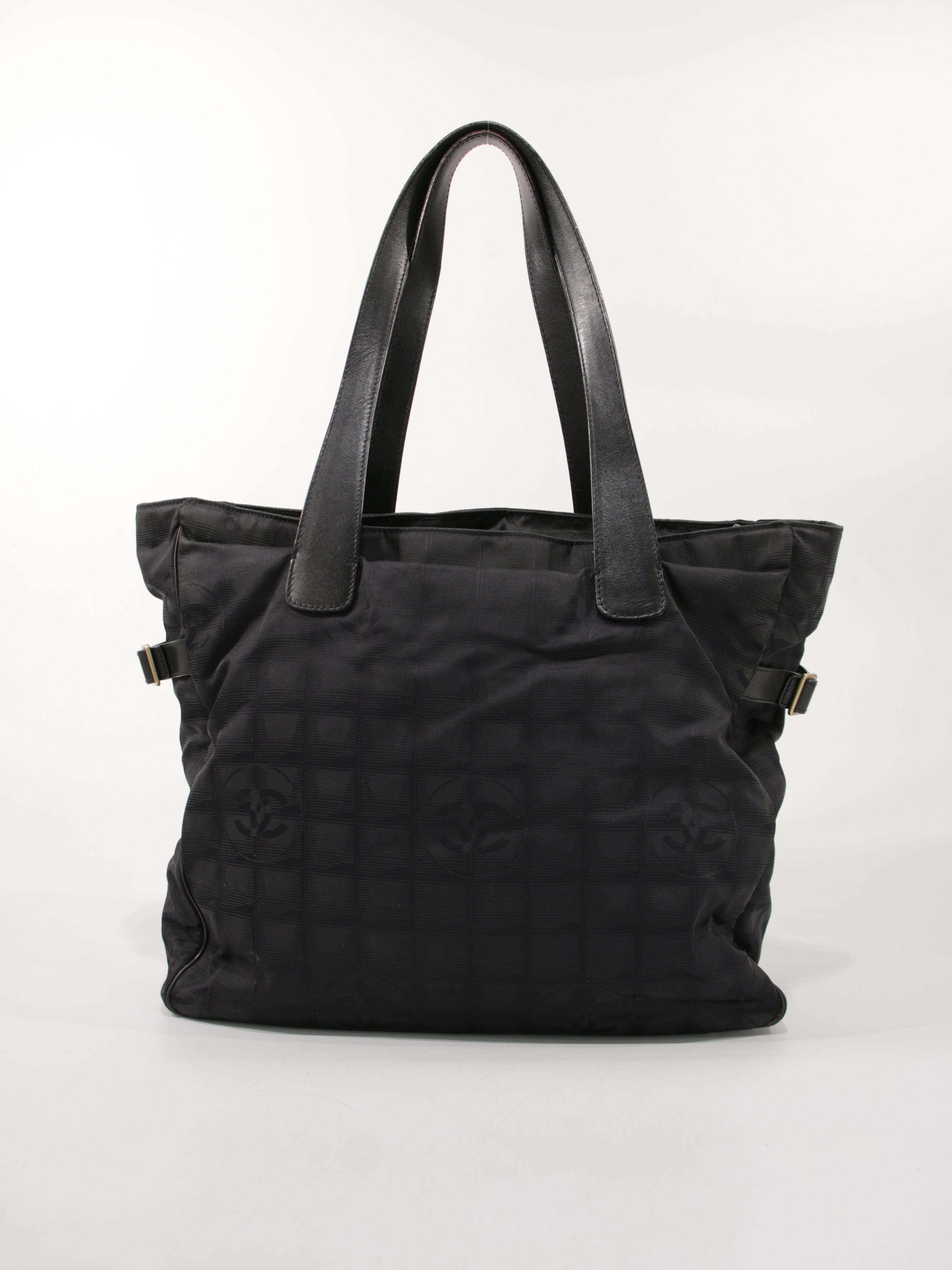 Large Travel Line Tote