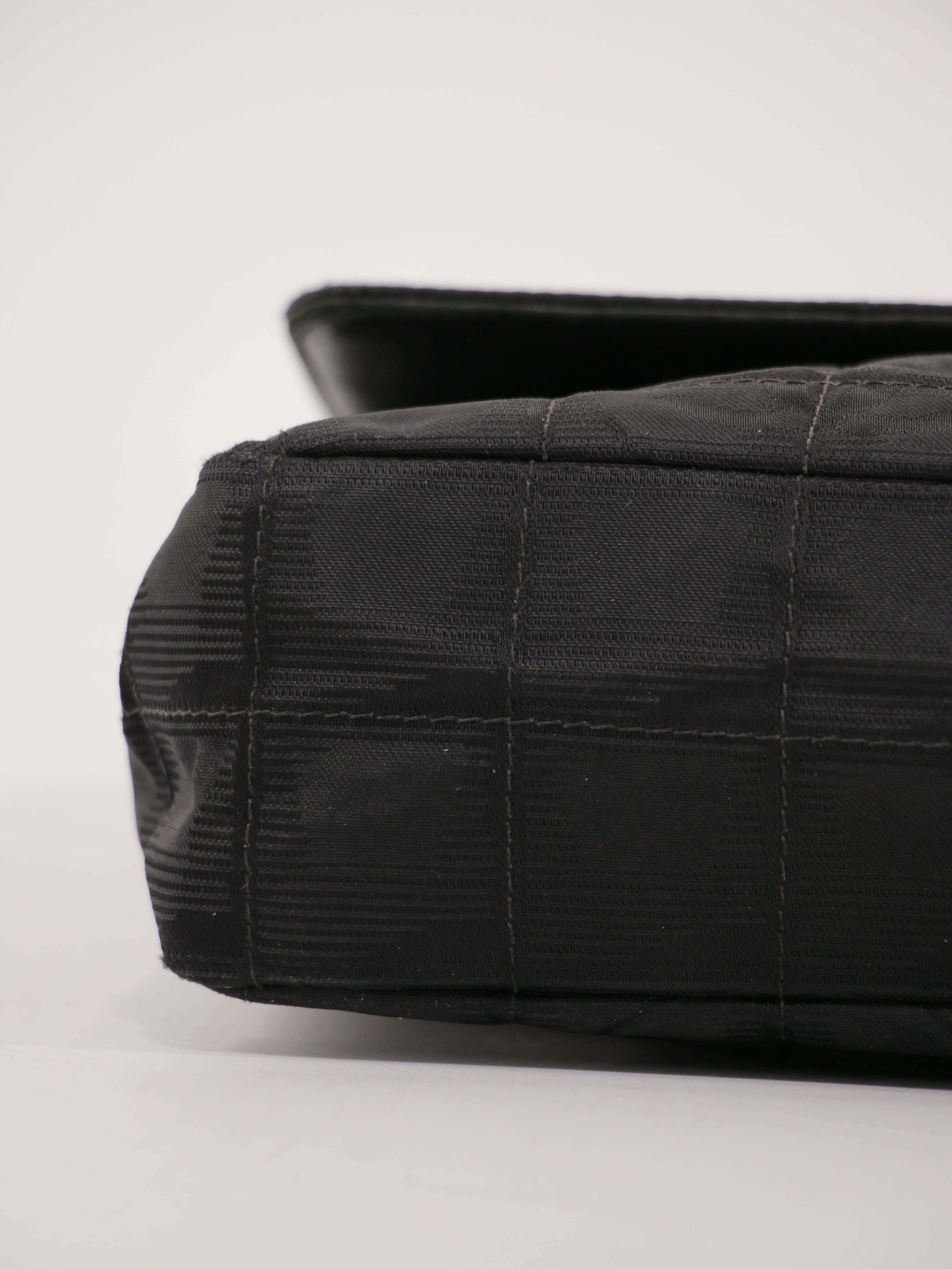 Medium Single Flap