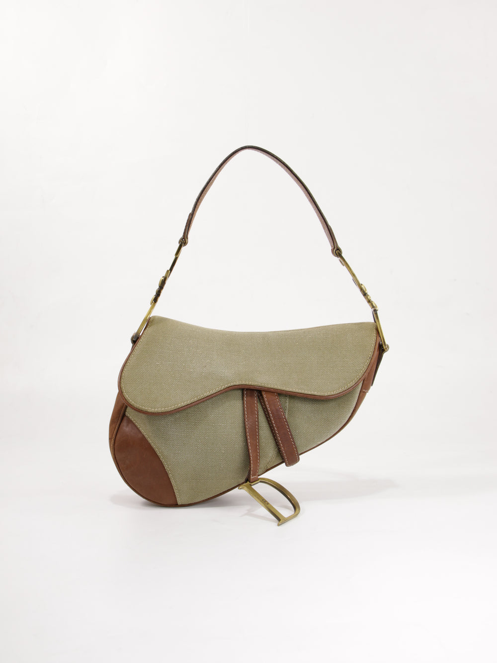 Saddle