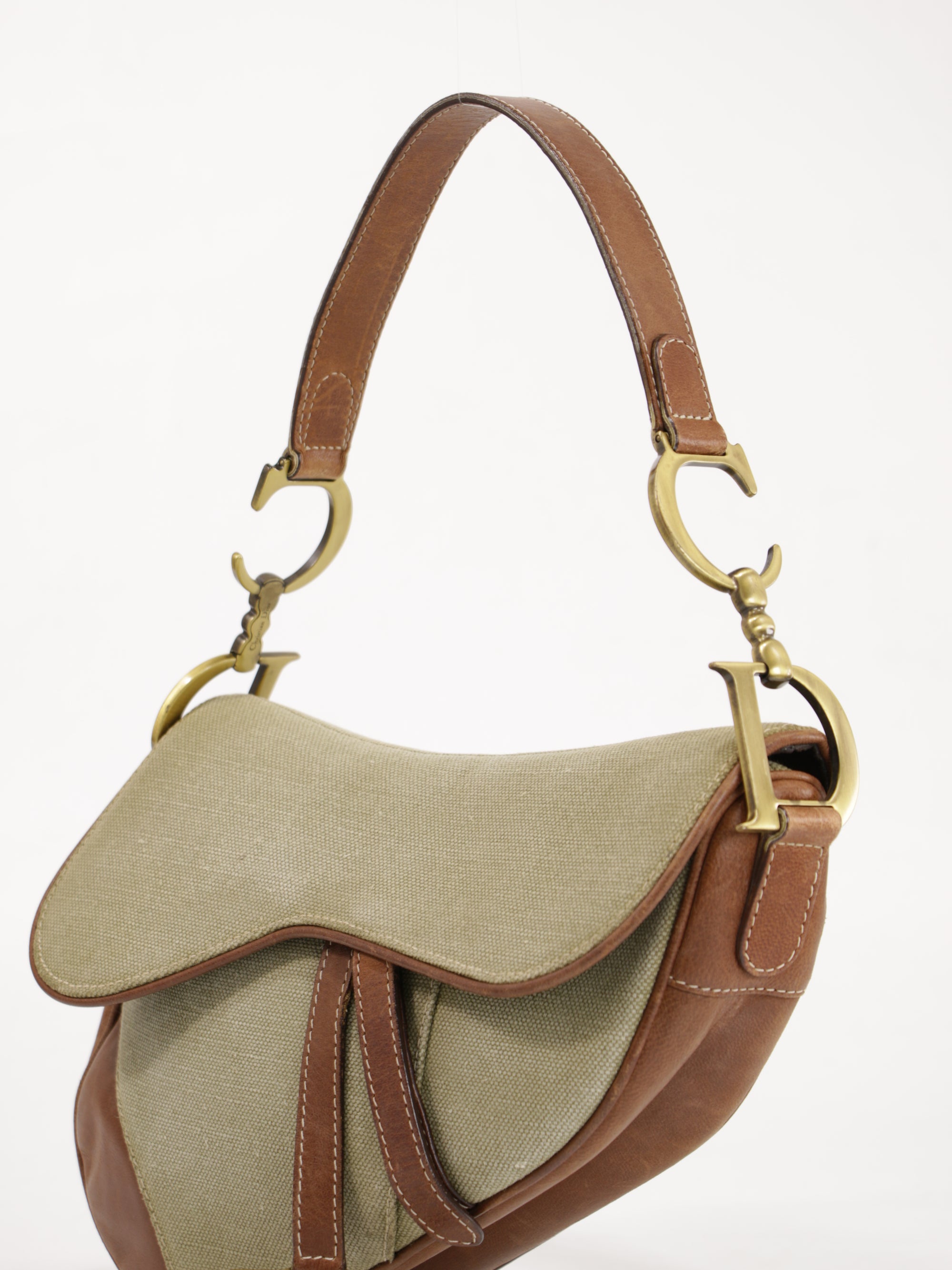 Saddle