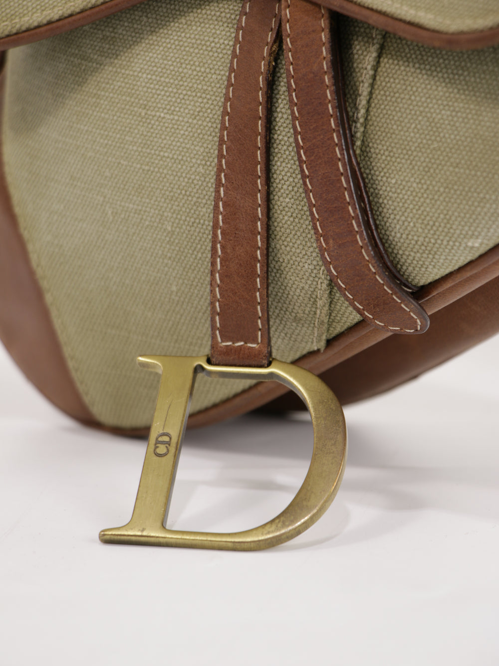 Saddle