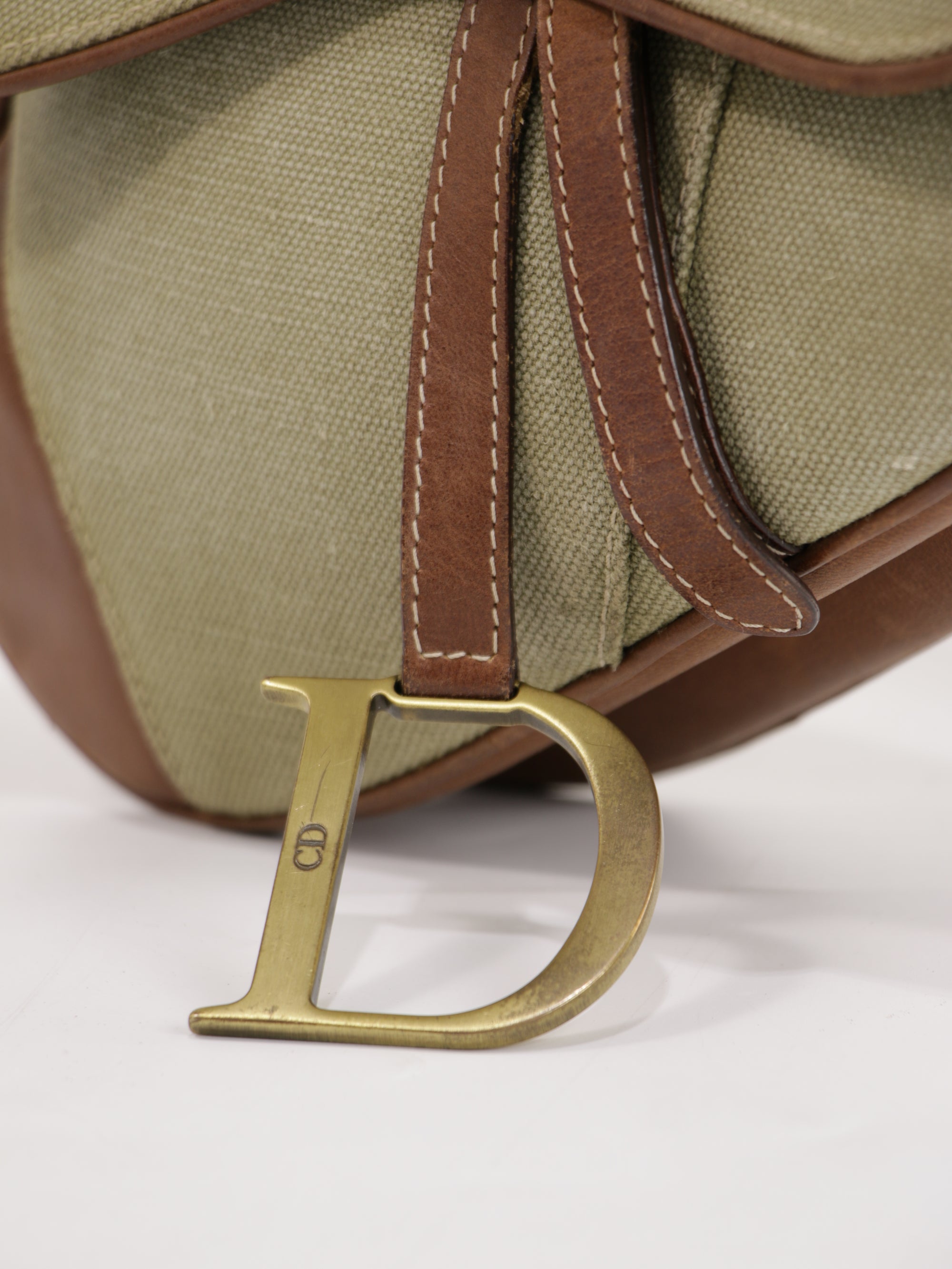 Saddle