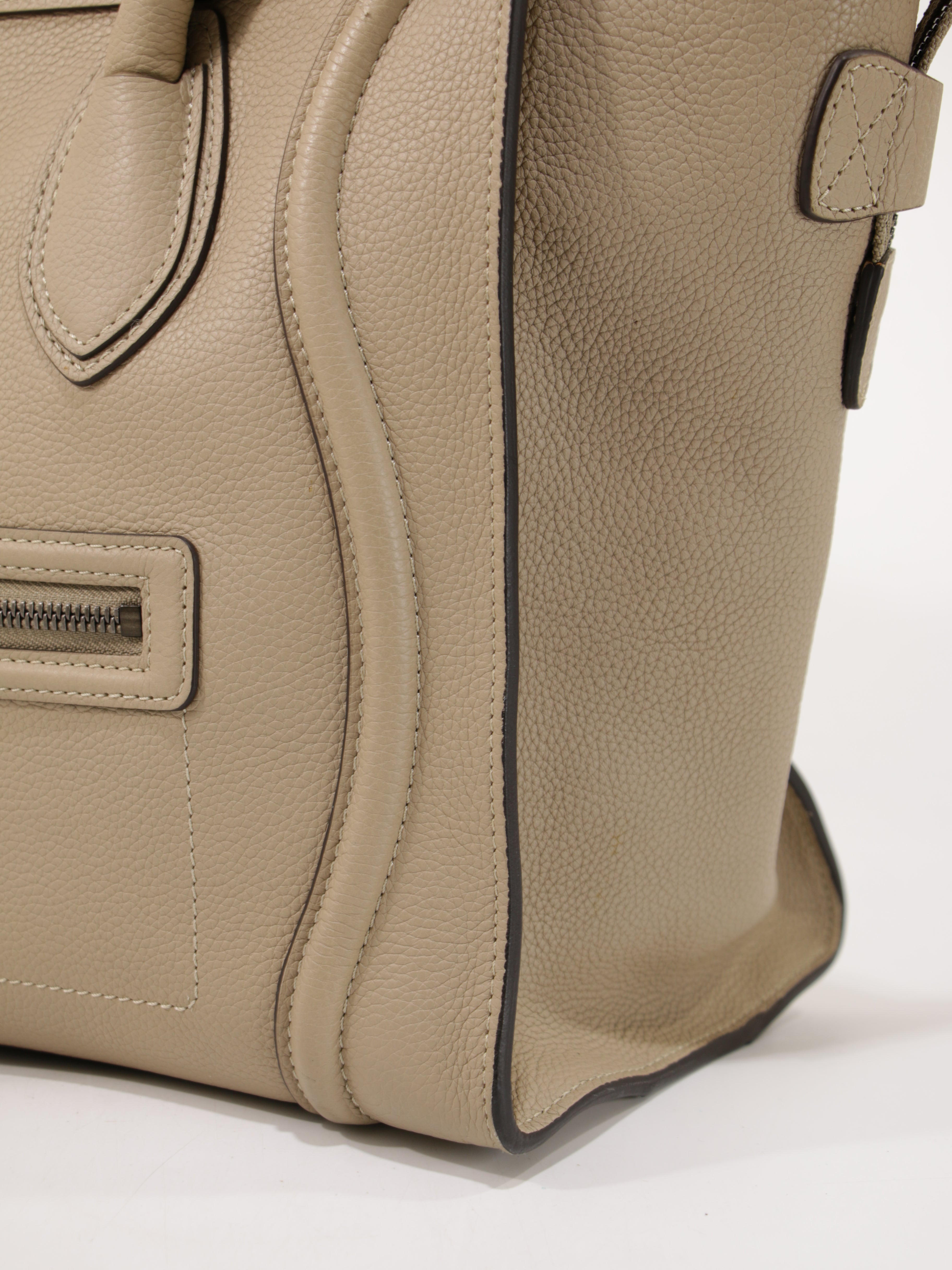 Medium Luggage