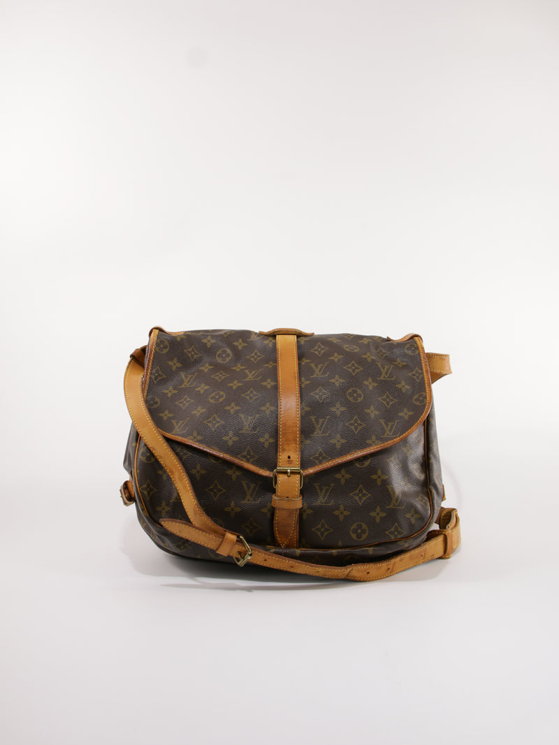 LOUIS VUITTON - SAUMUR