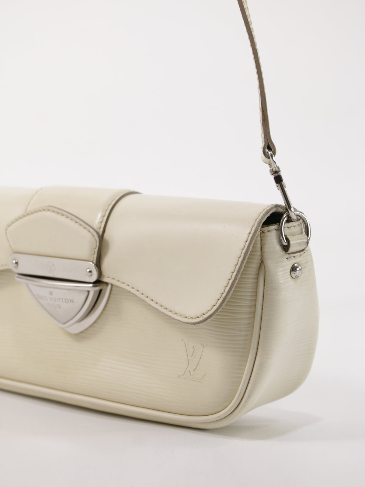 Louis Vuitton Pochette Montaigne