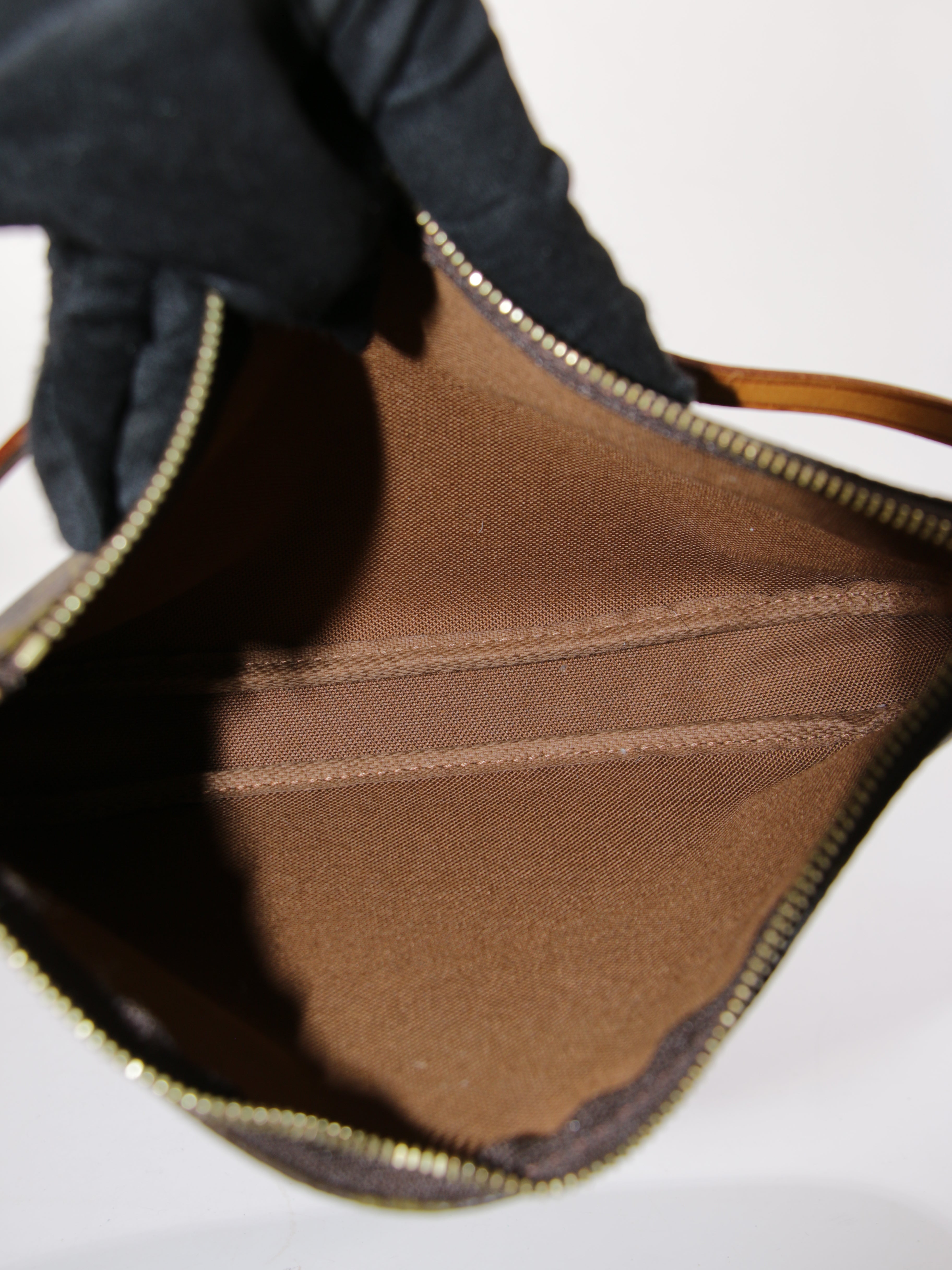 Louis Vuitton Accessories Pochette