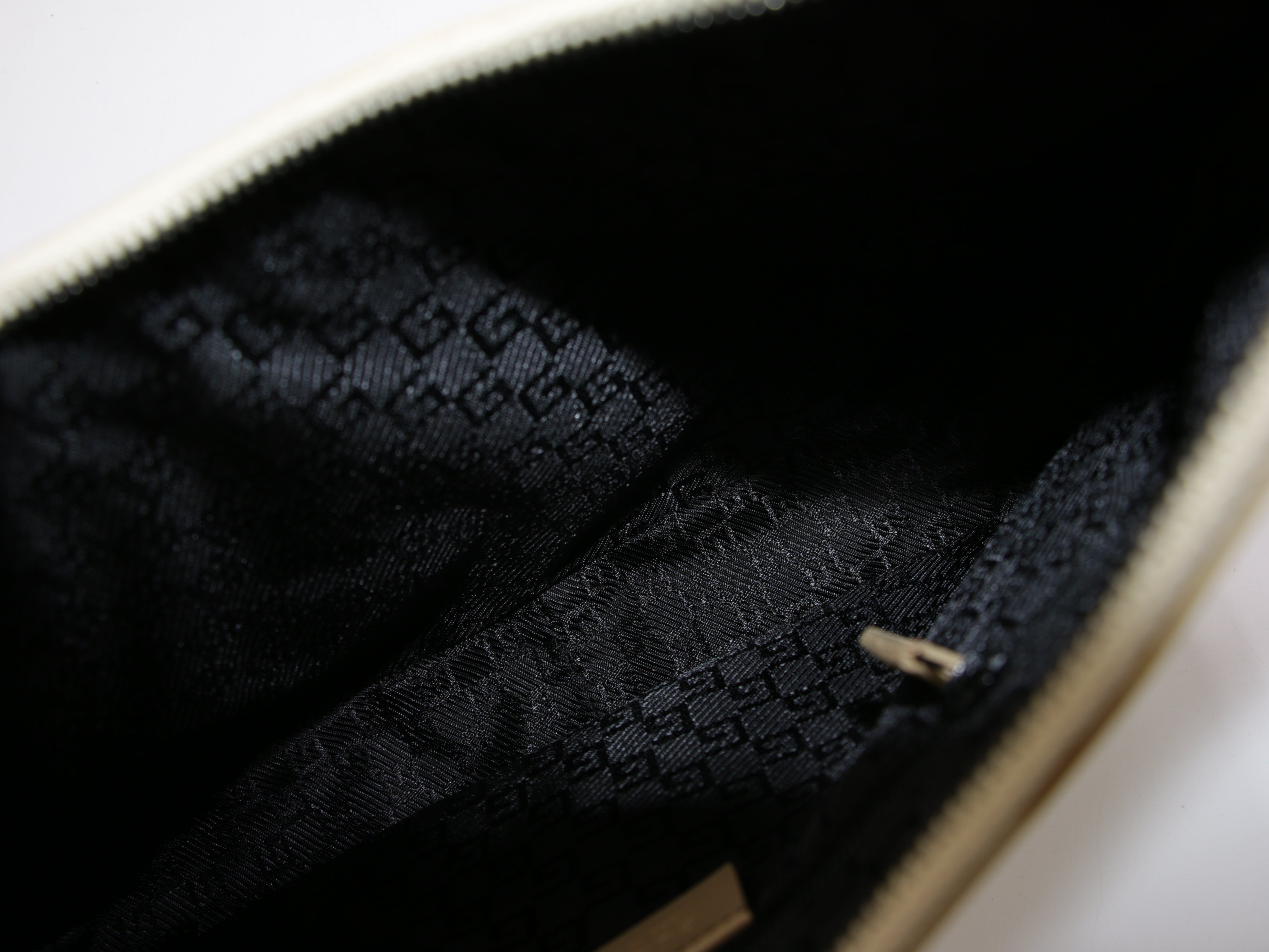 Gucci Shoulder Bag