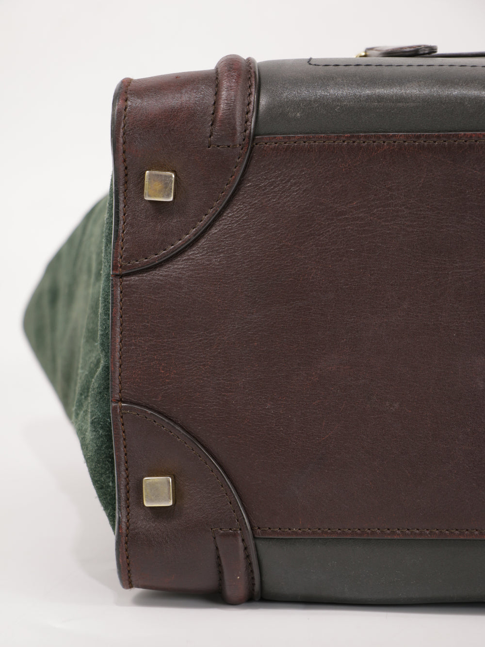Medium luggage