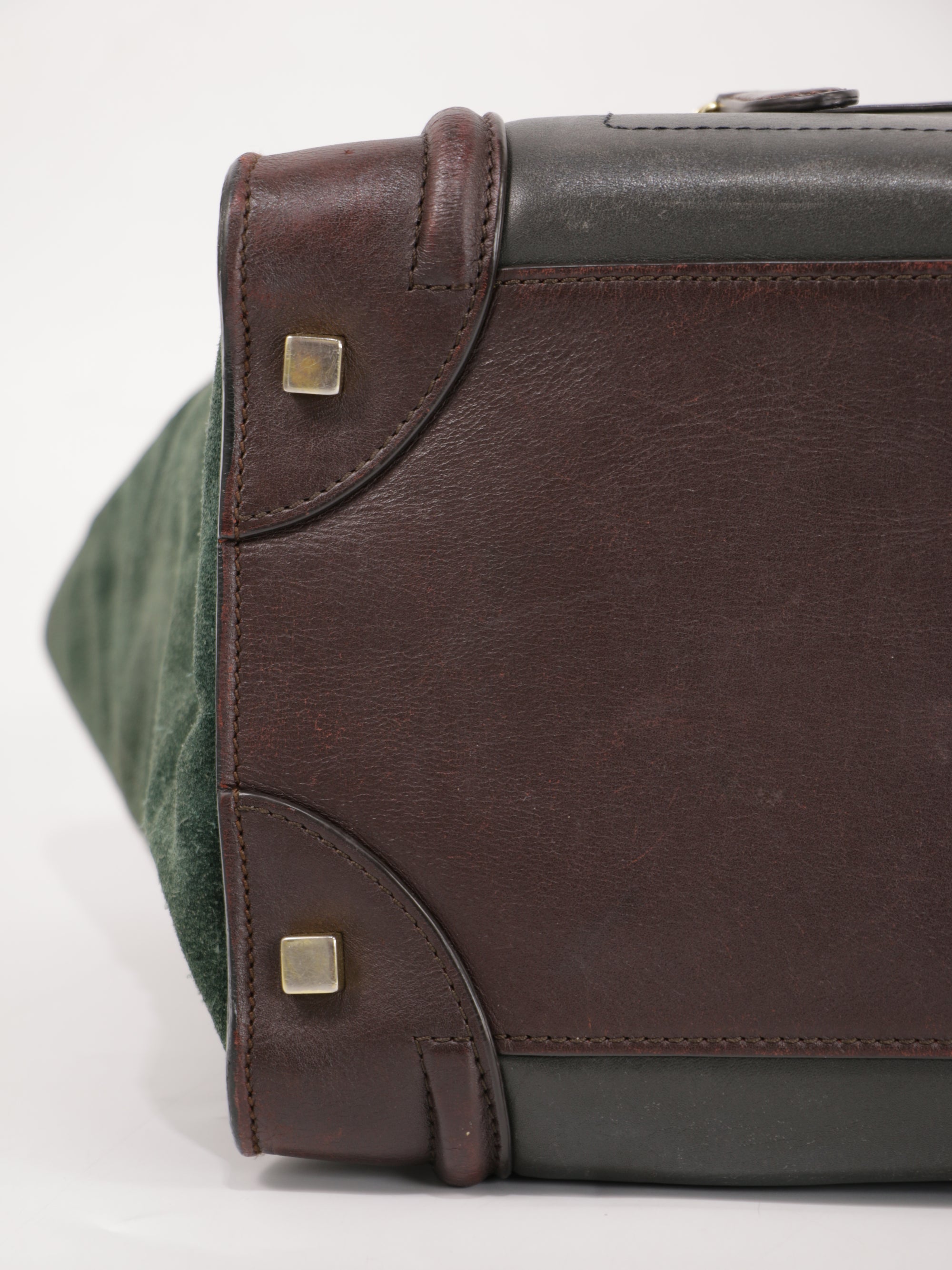 Medium luggage