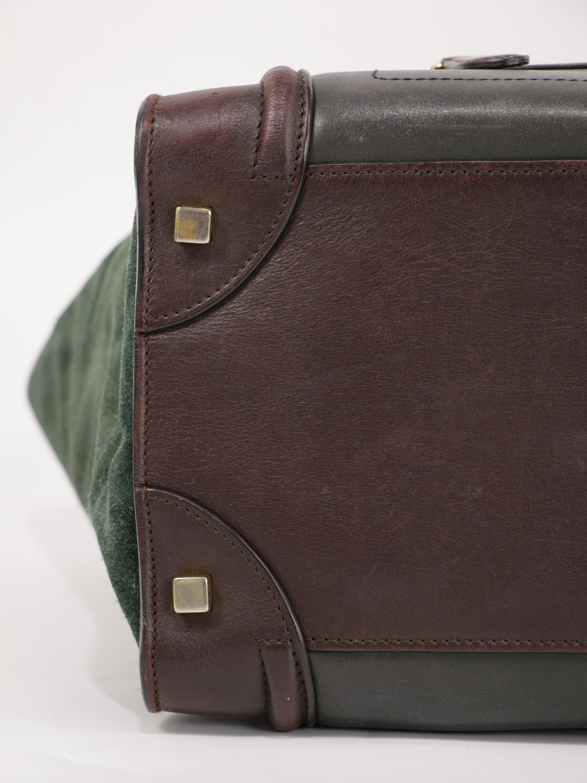 Medium luggage