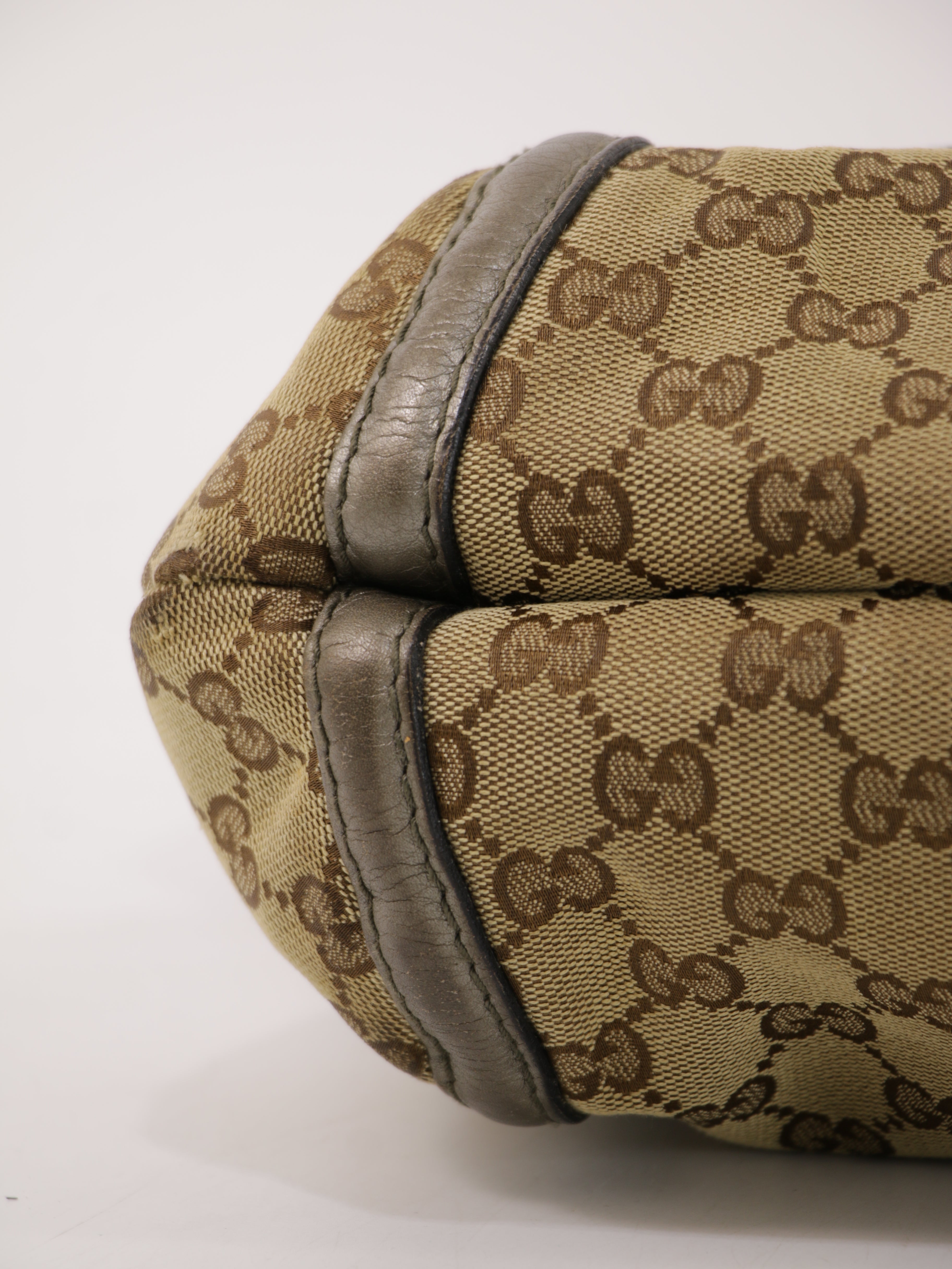 Gucci Shoulder Bag