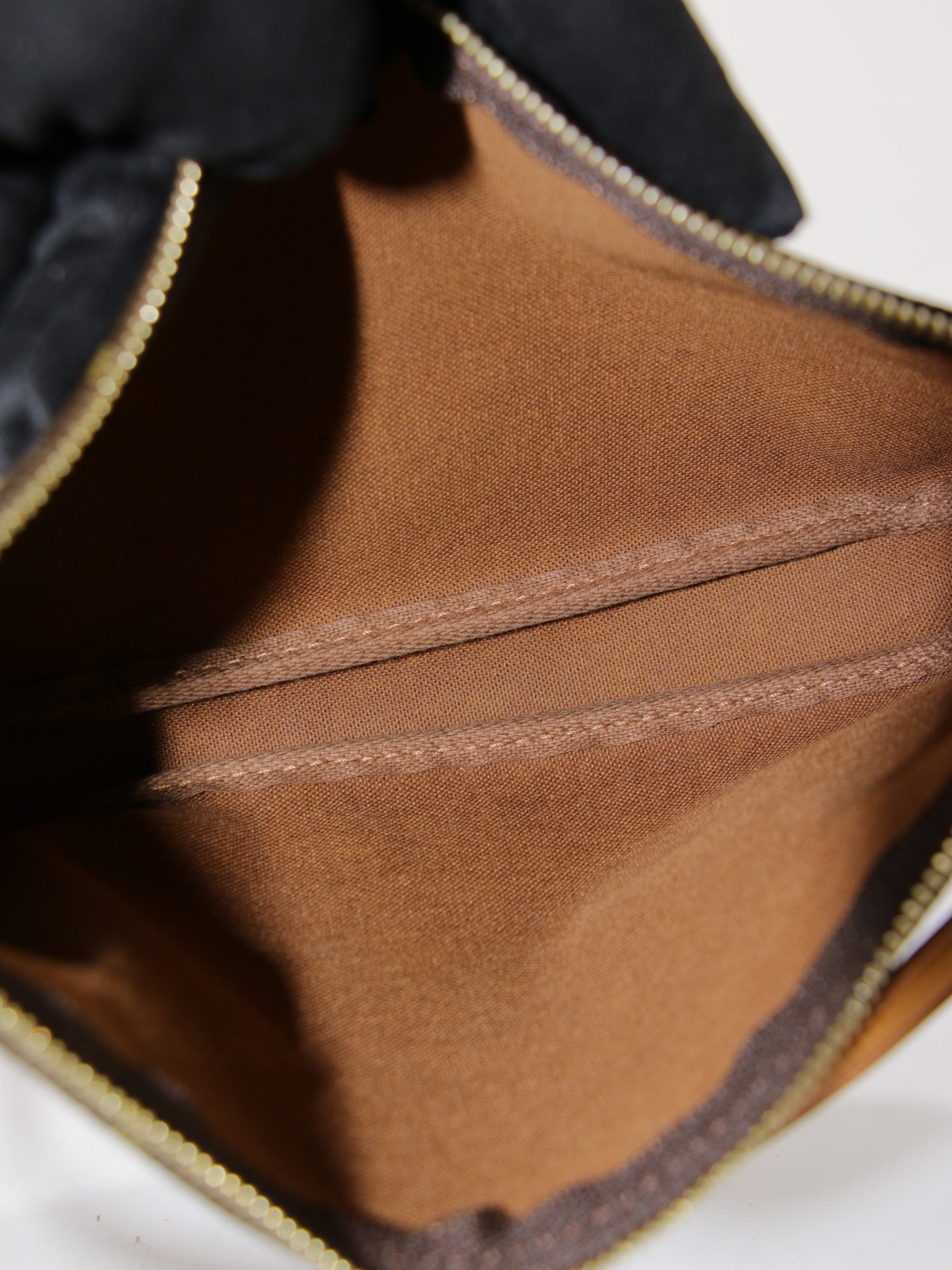 Louis Vuitton Accessories Pochette