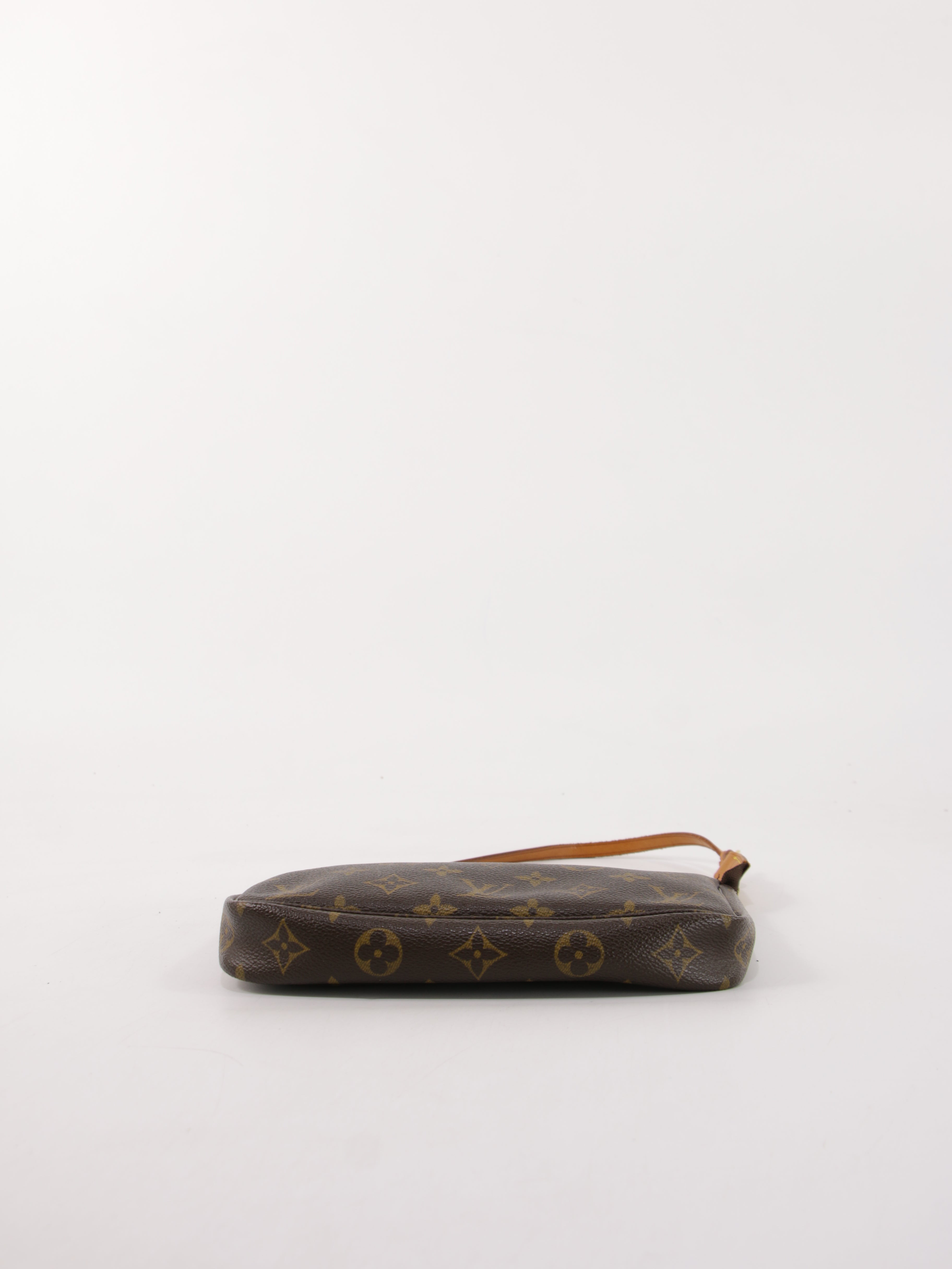 Louis Vuitton Accessories Pochette