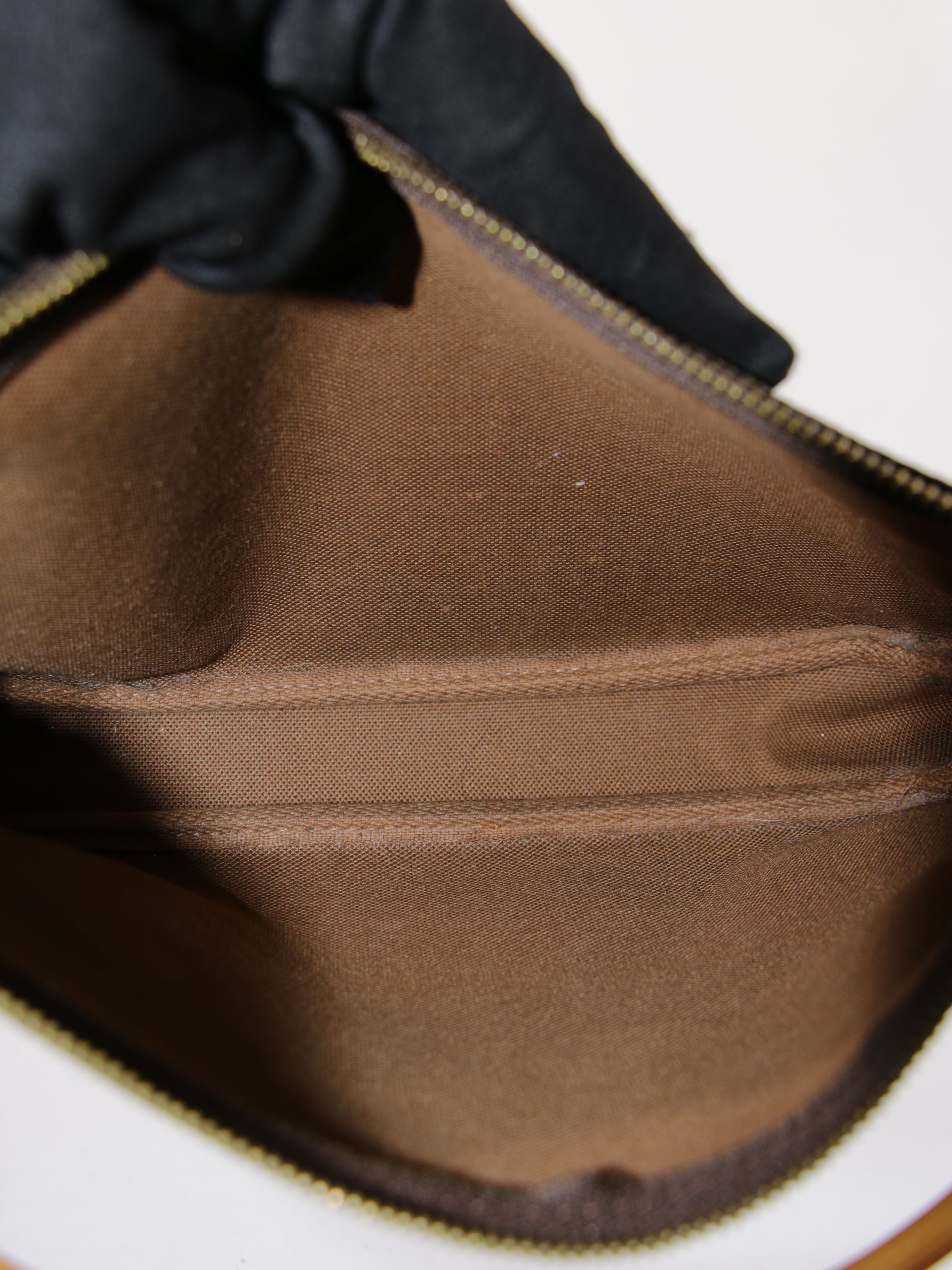 Louis Vuitton Accessories Pochette