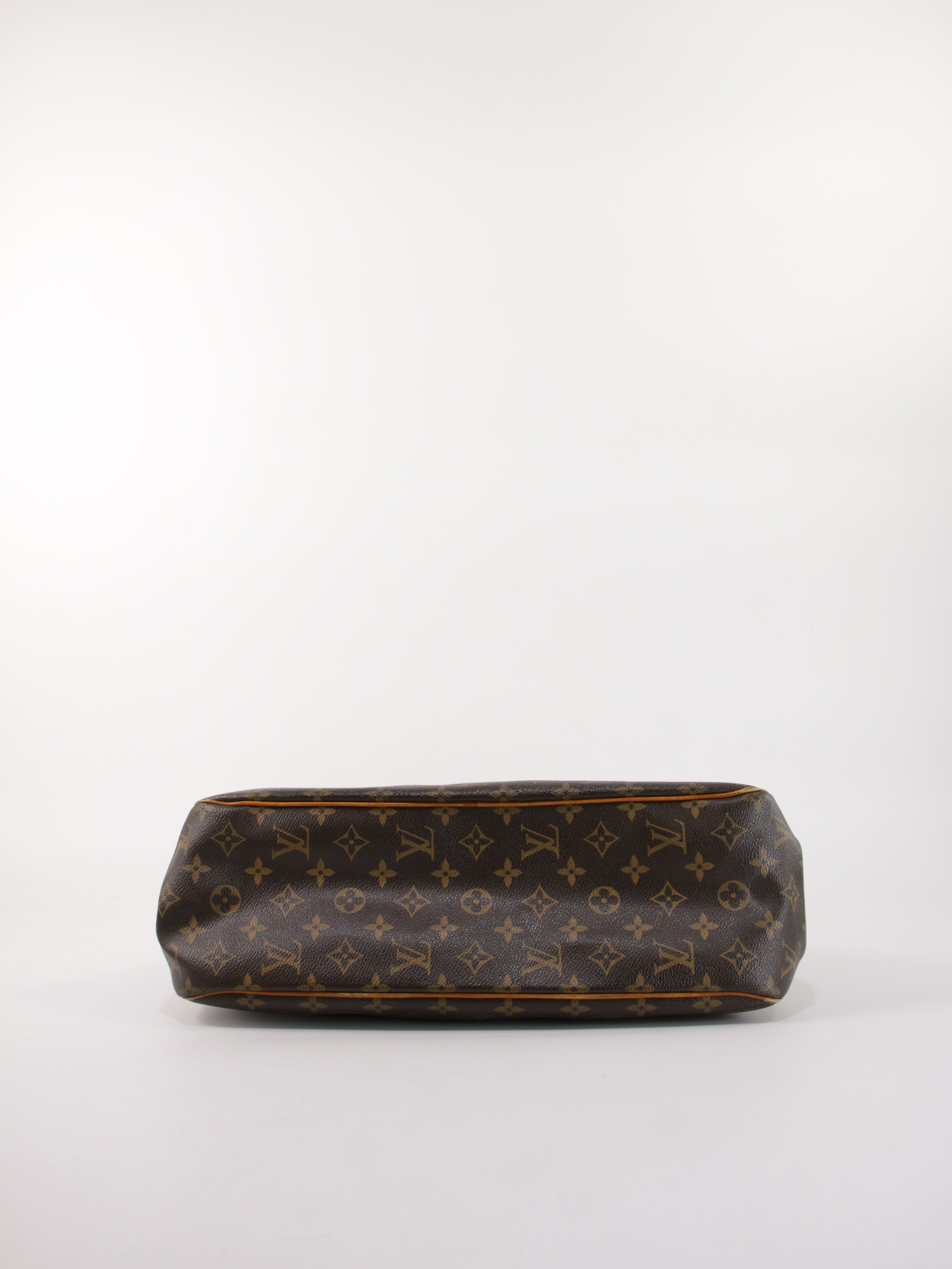 Louis Vuitton Batignolles Vertical MM