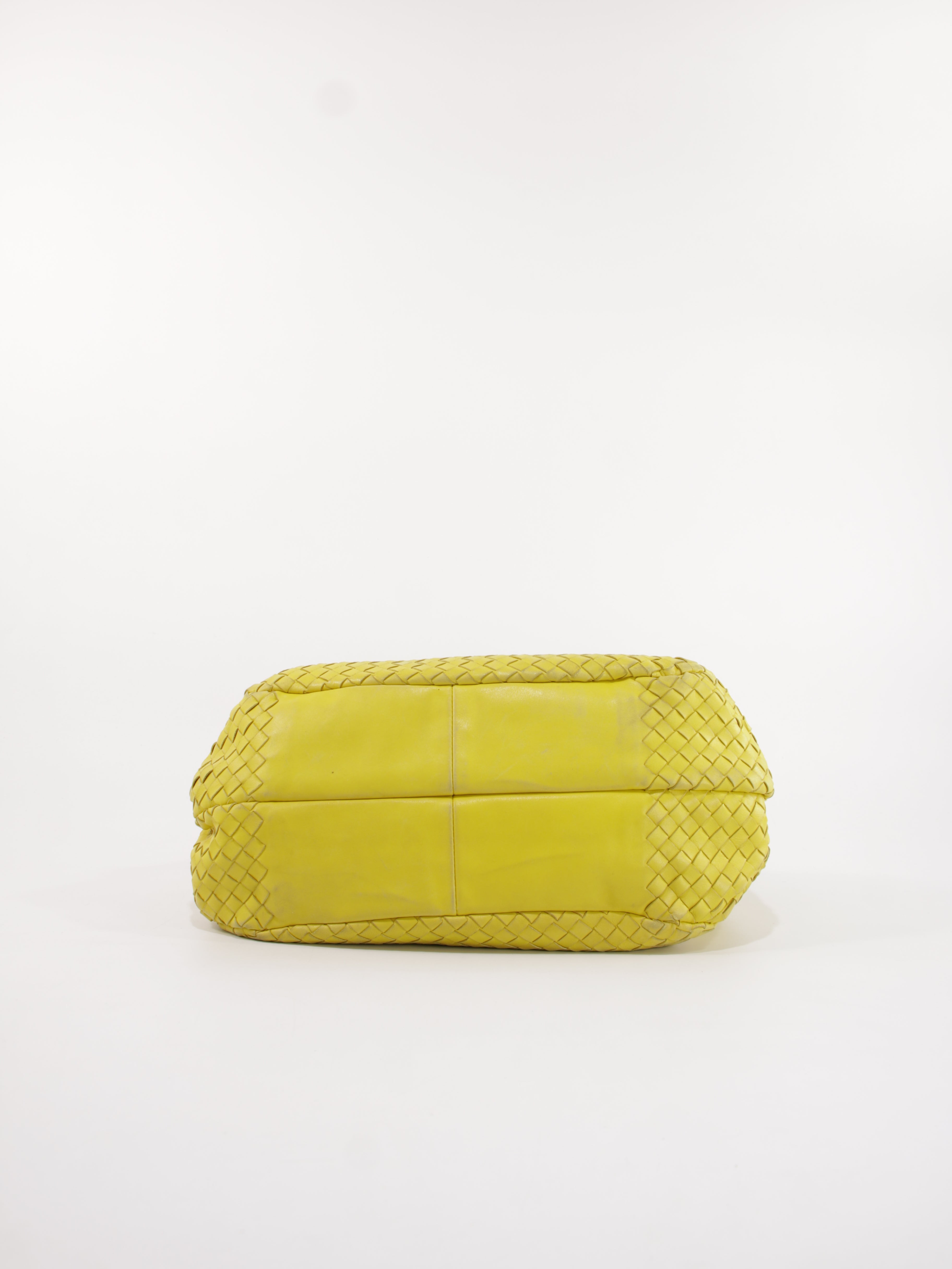 Bottega Veneta Medium Campana Hobo