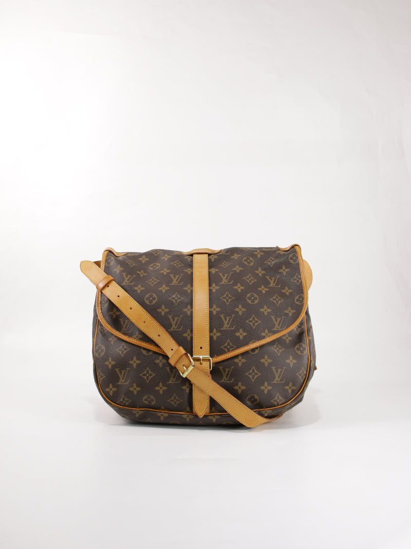 LOUIS VUITTON - SAUMUR