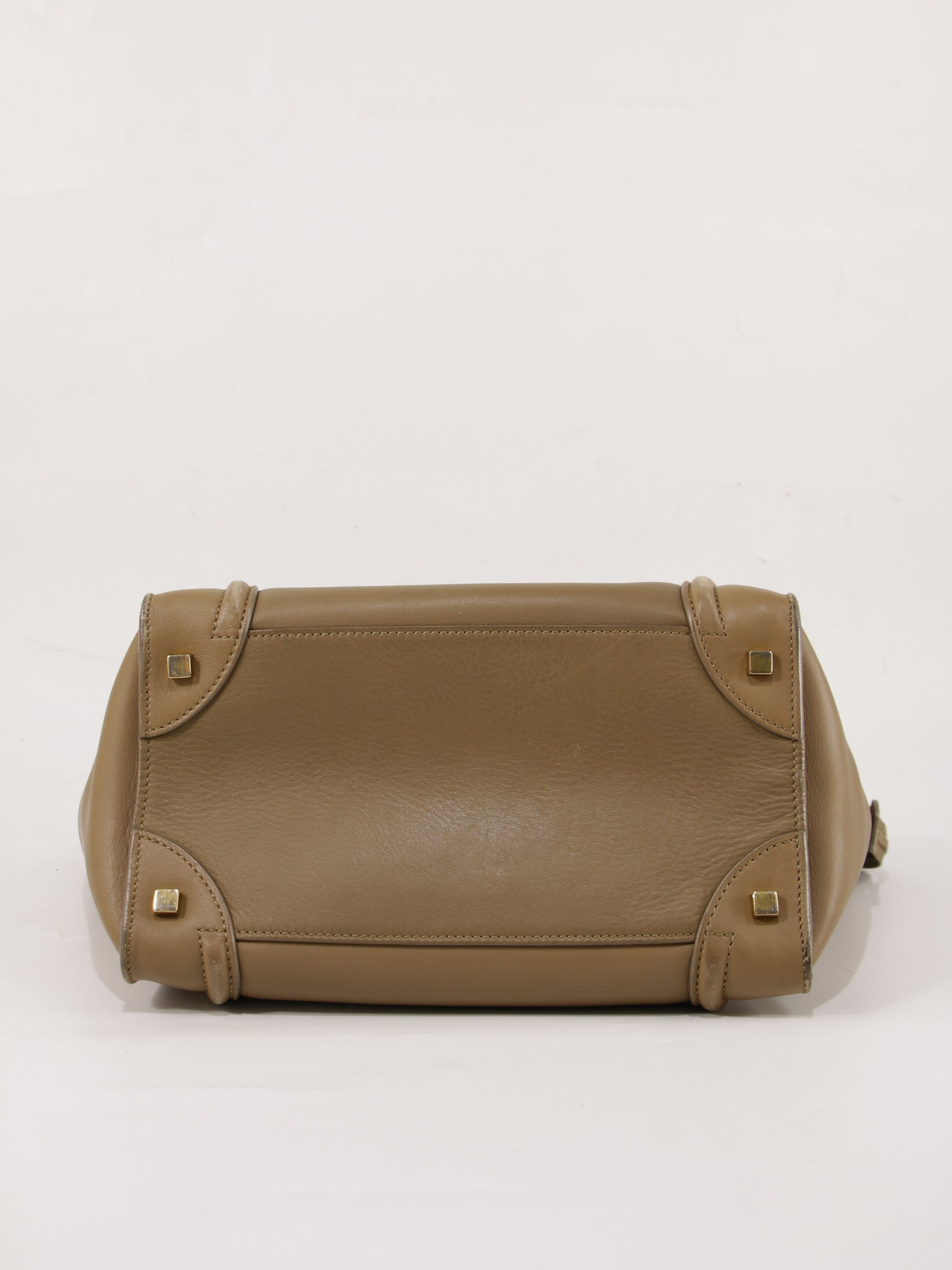 Medium luggage
