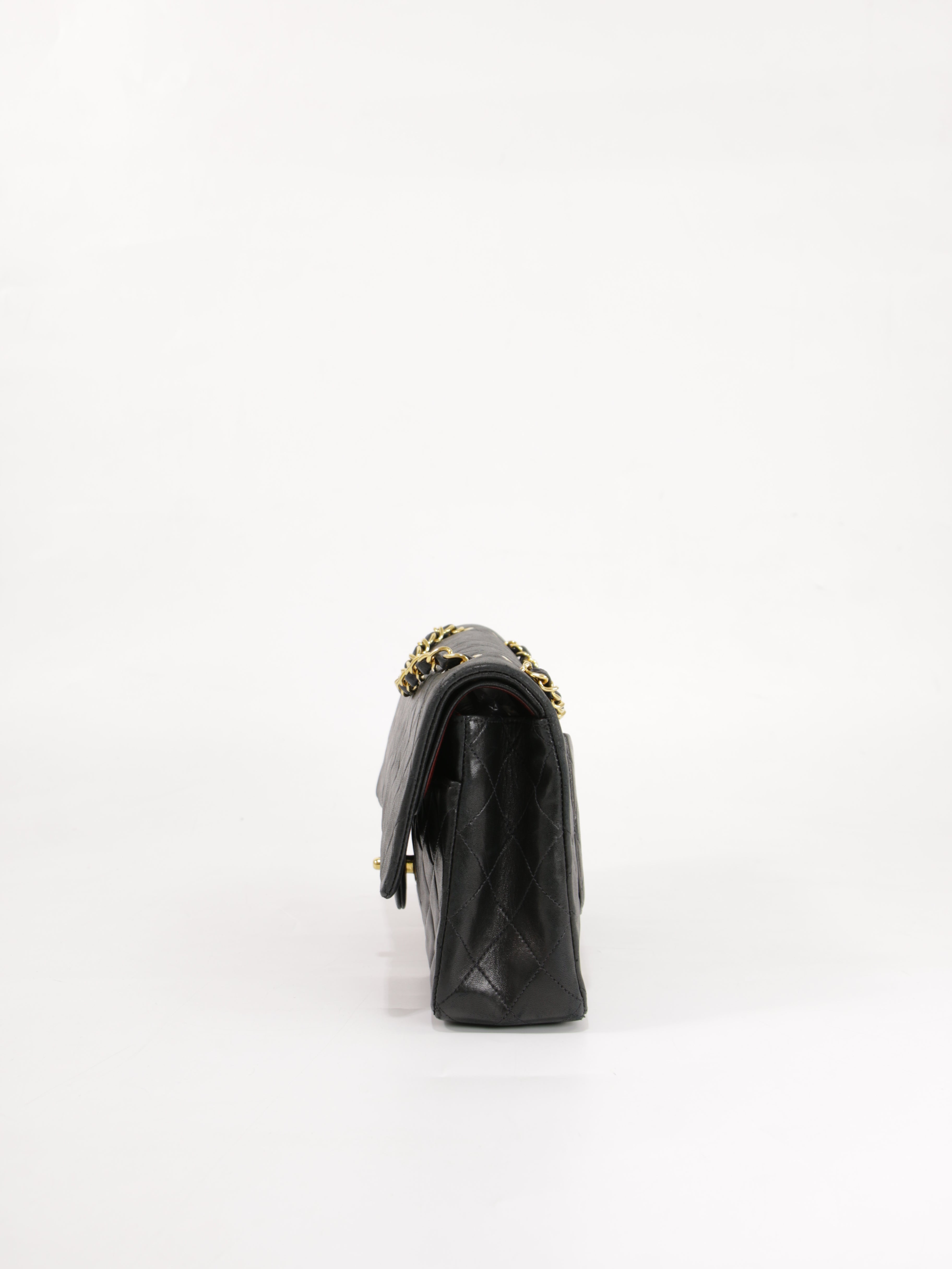 #132 Medium Classic Flap