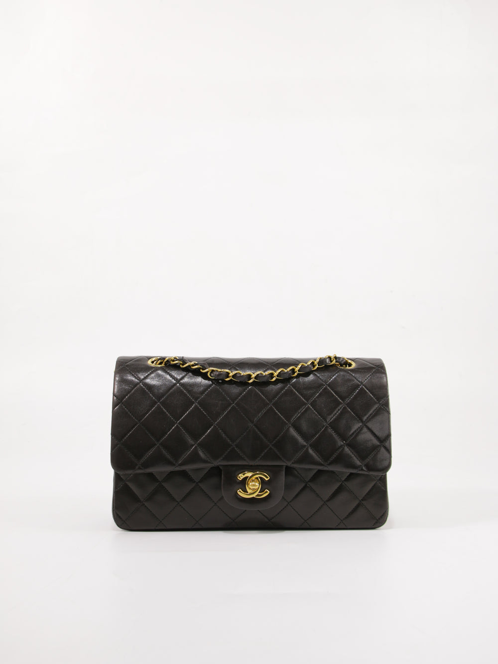 Medium Classic Flap