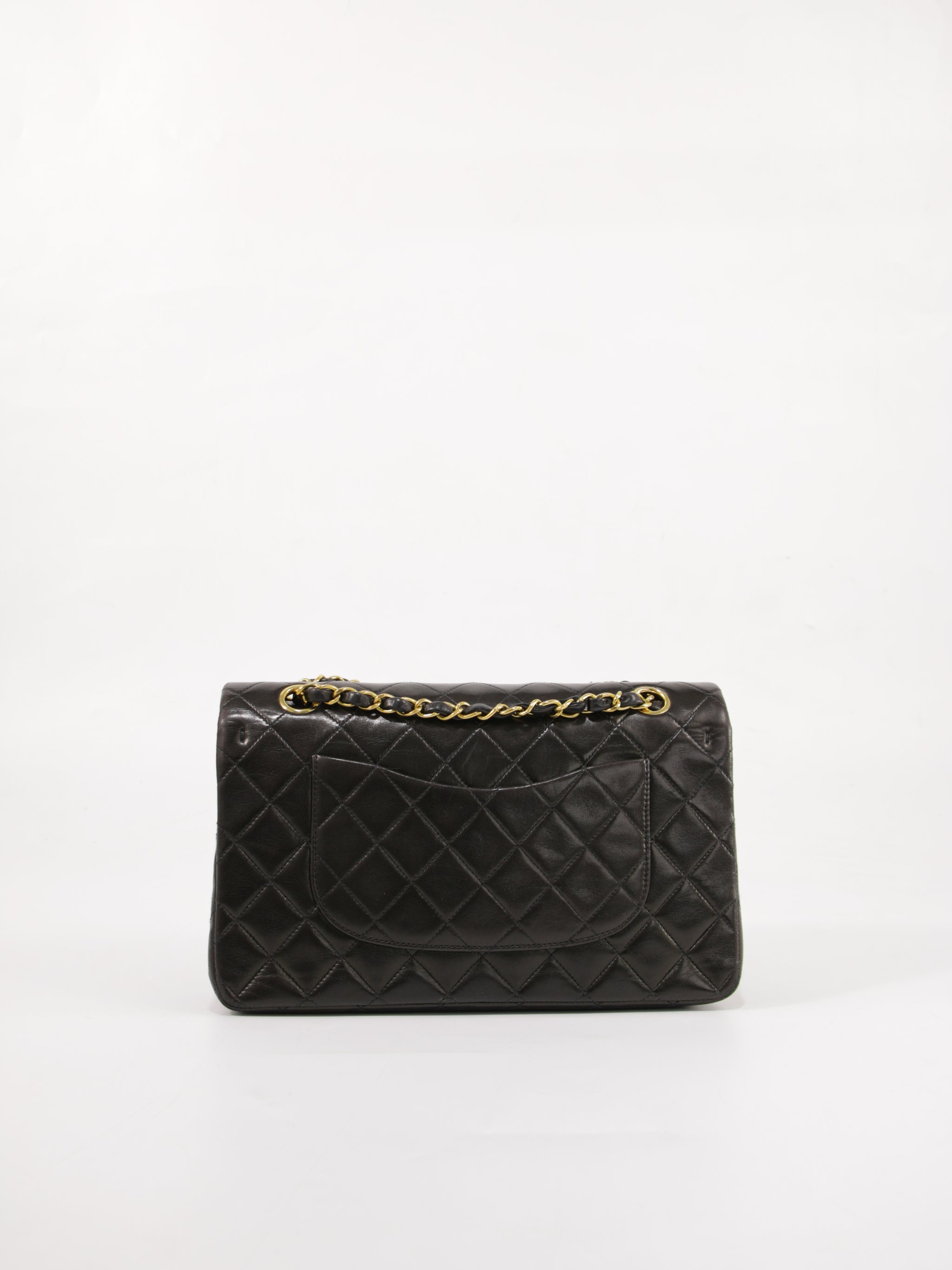 Medium Classic Flap