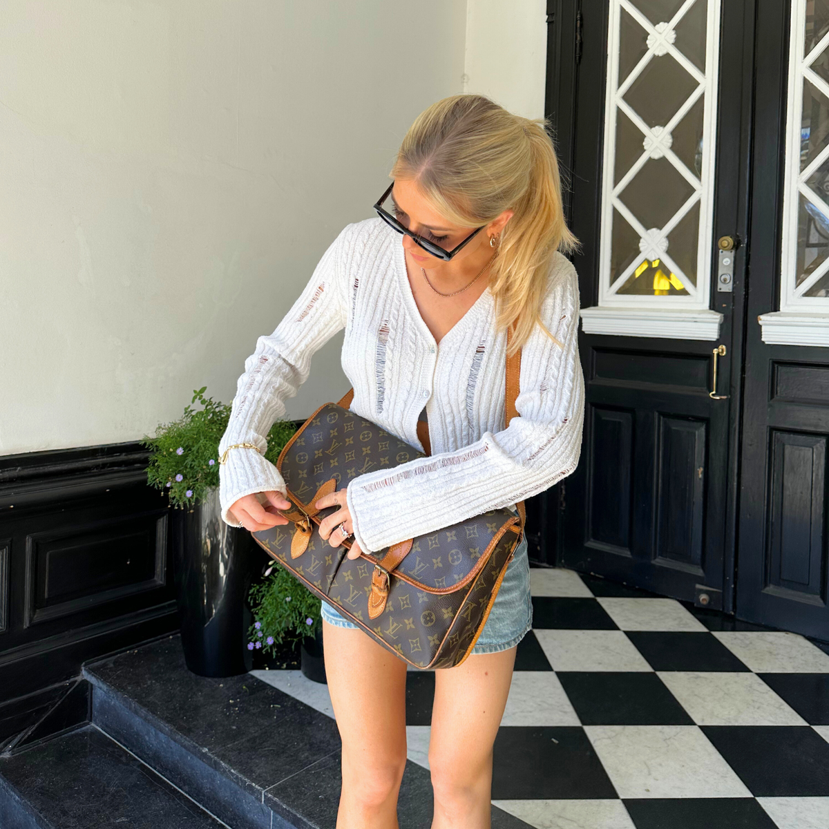 Louis Vuitton Gibeciere MM Brown Canvas