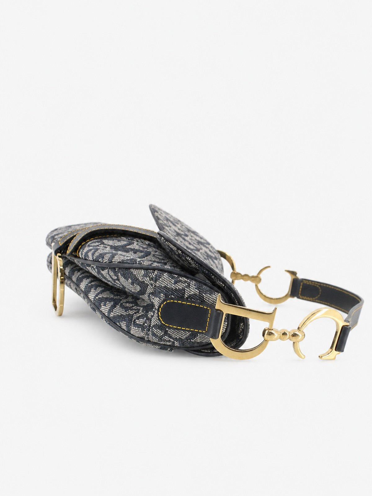 Saddle