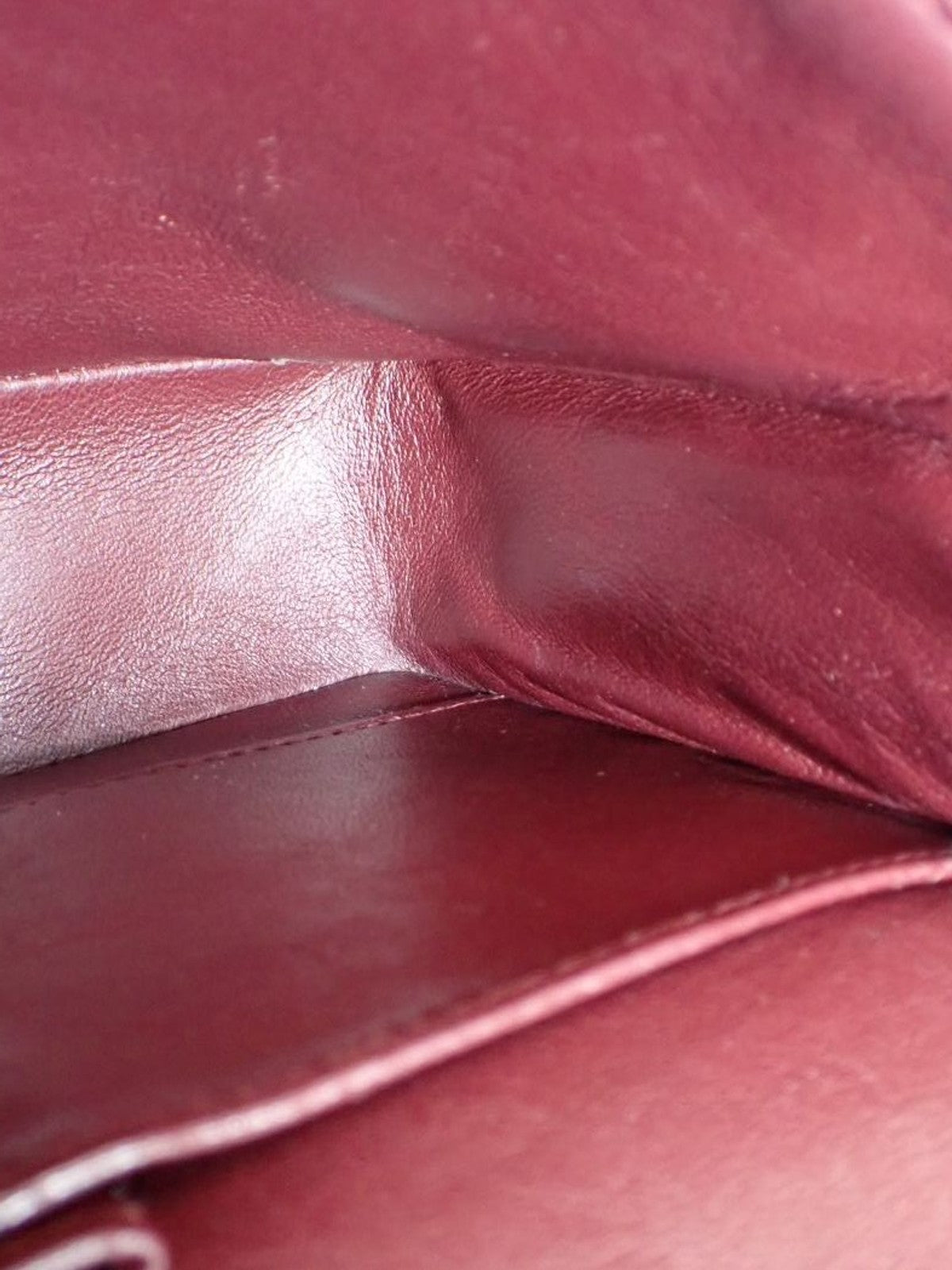 Medium Classic Flap