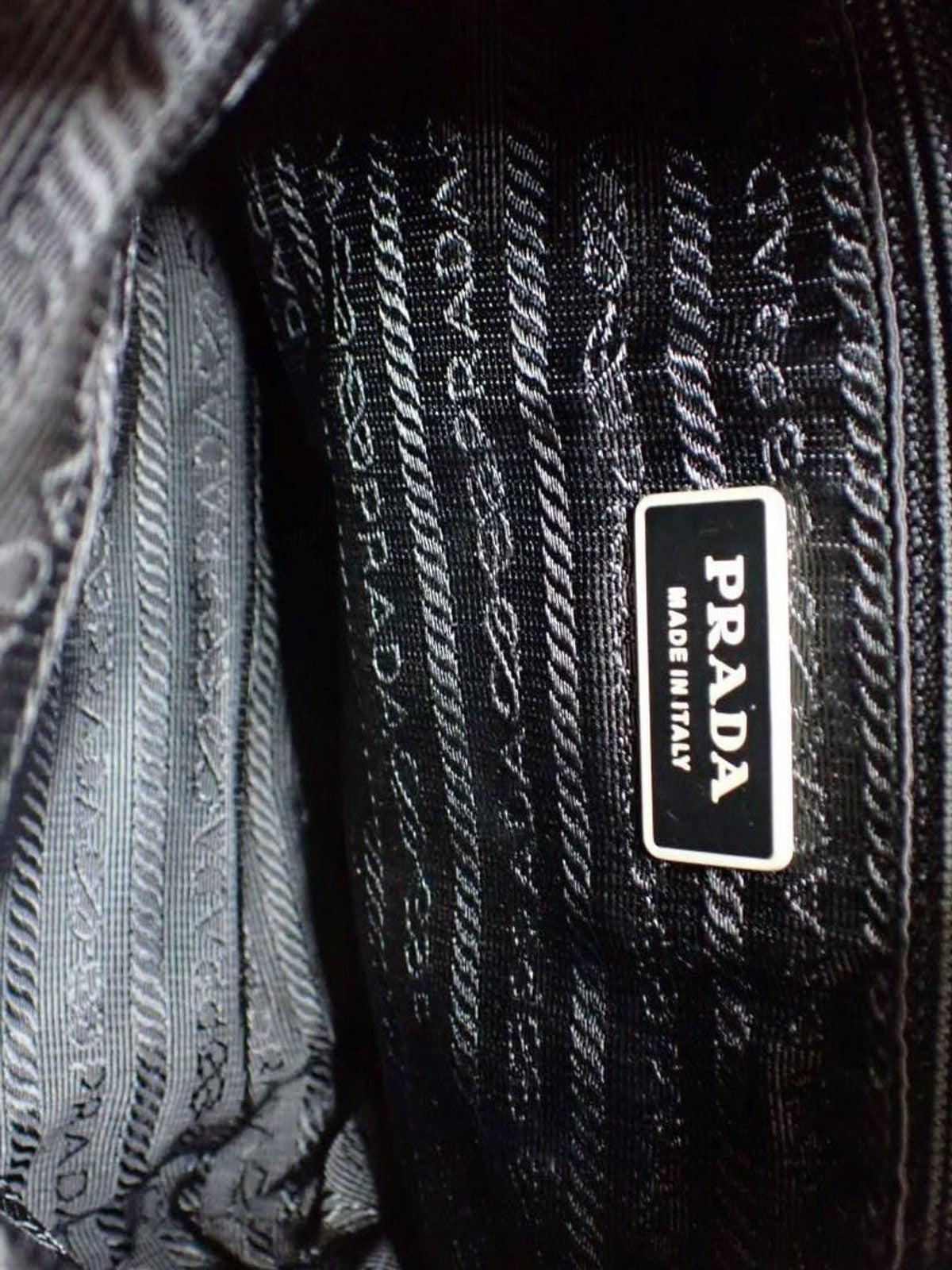 Single Buckle Messenger