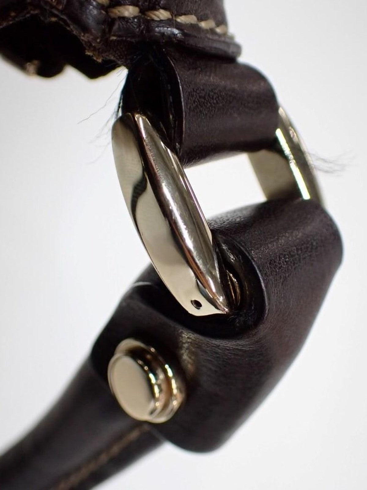 Abbey D-Ring Small