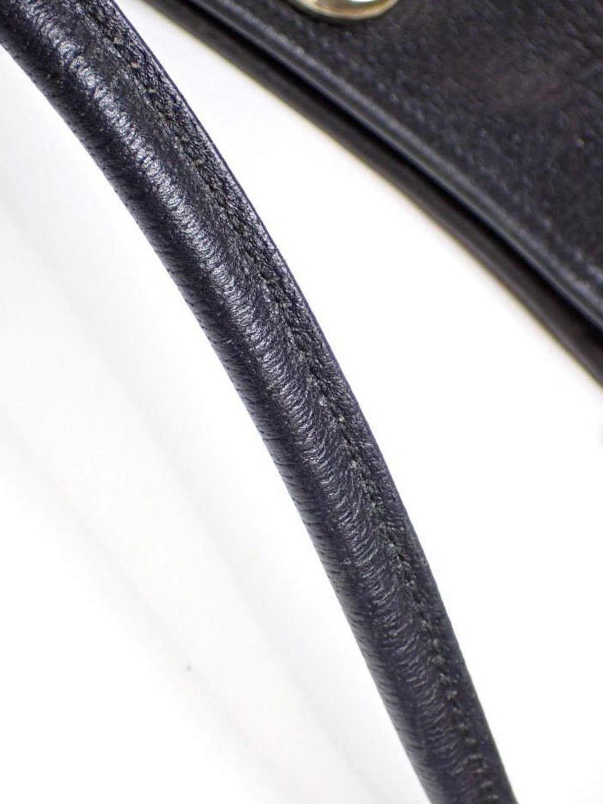 Abbey D-Ring Pochette