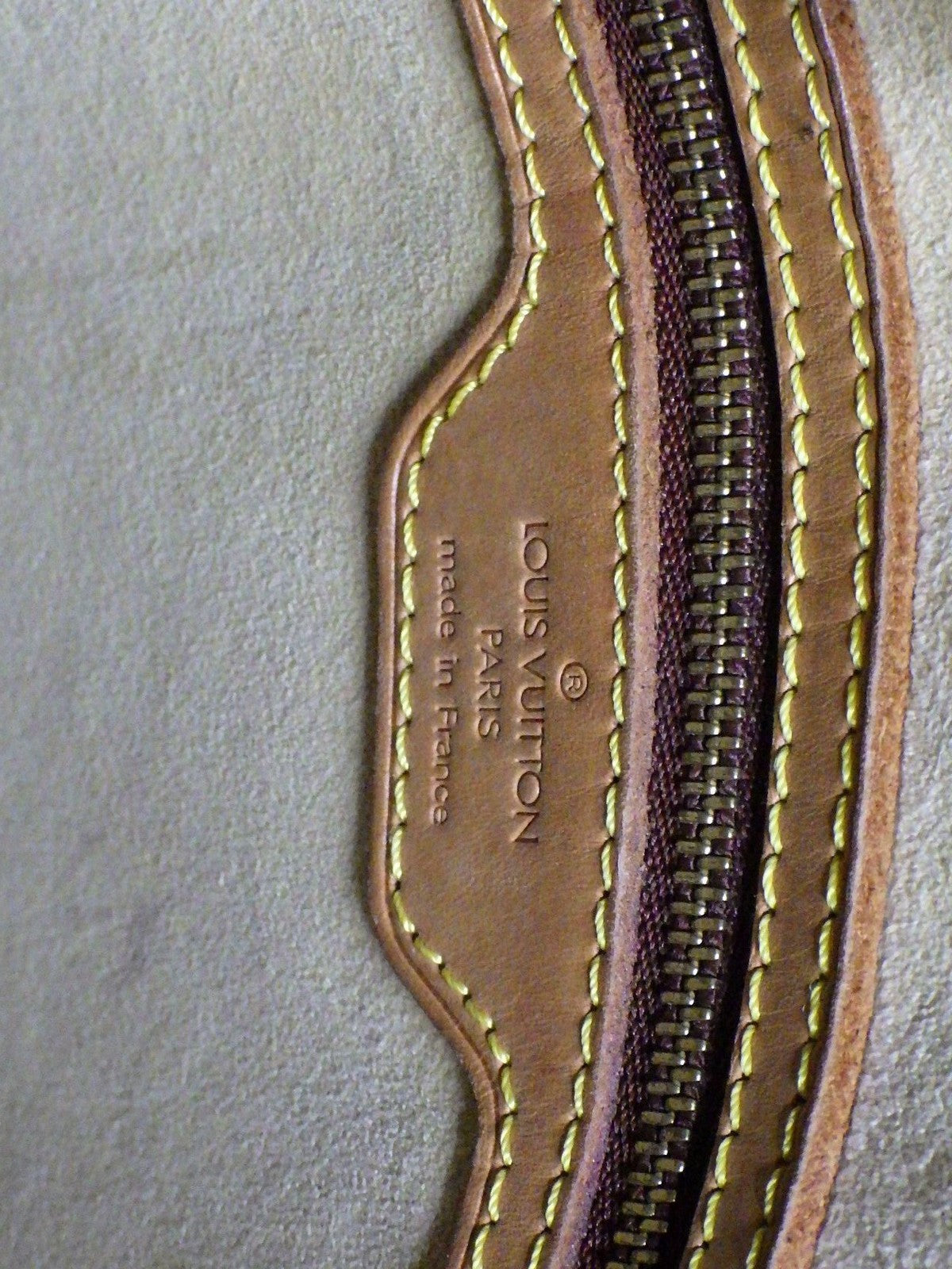 Louis Vuitton Looping GM