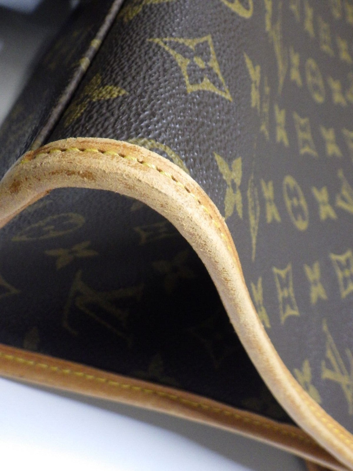 Louis Vuitton Shoulder Bag