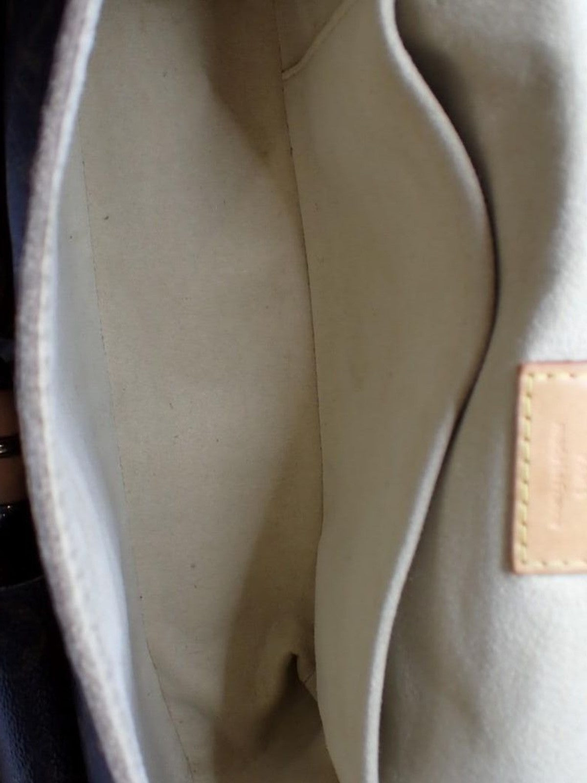 Louis Vuitton Hudson PM