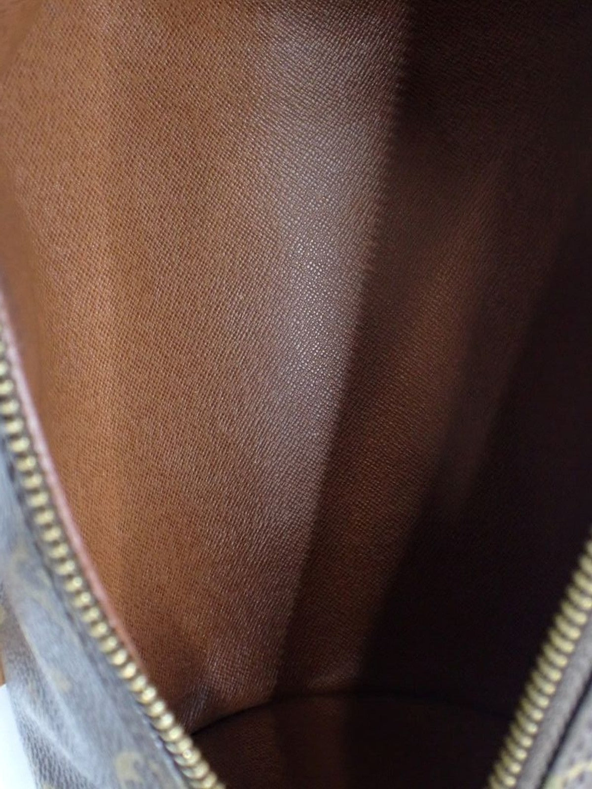 Louis Vuitton Papillon 26
