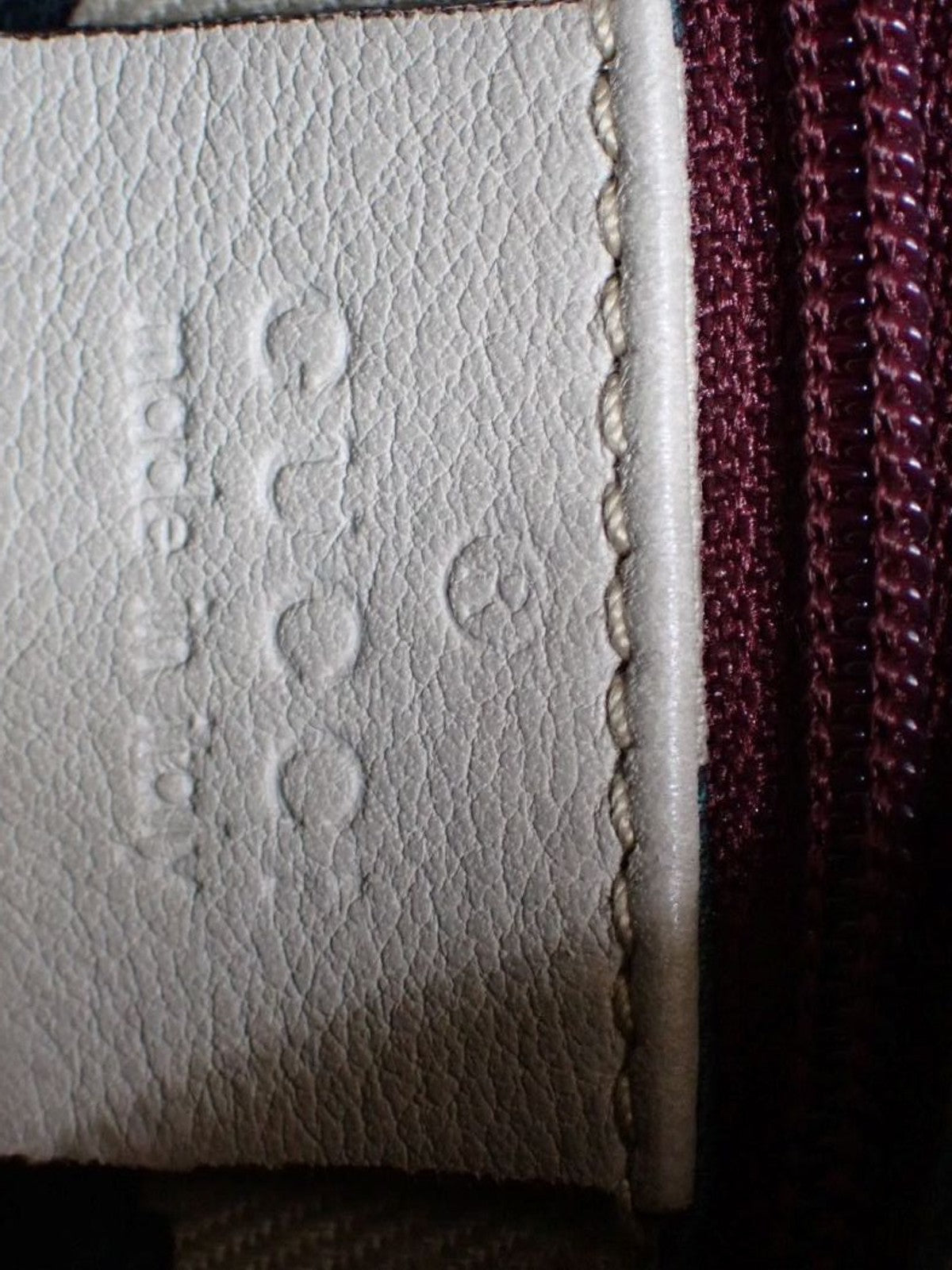 Gucci Abbey D-Ring