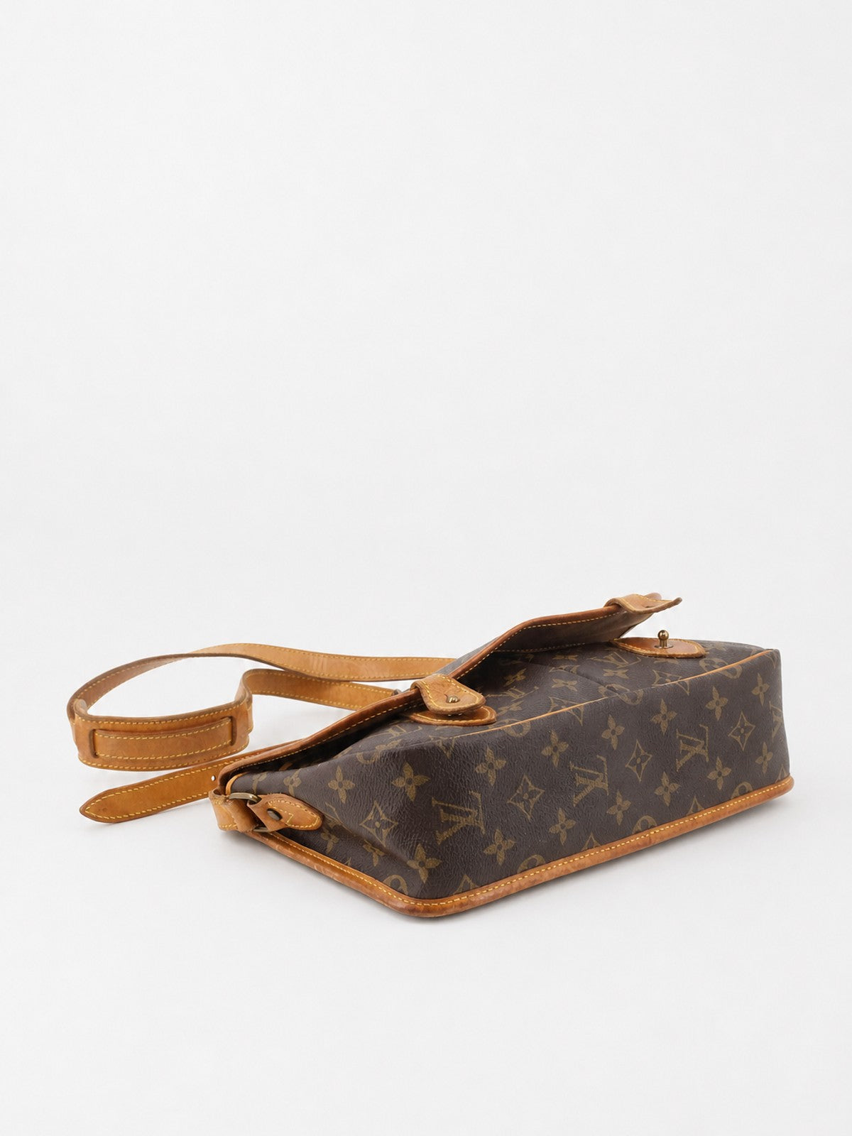 Louis Vuitton Gibeciere PM